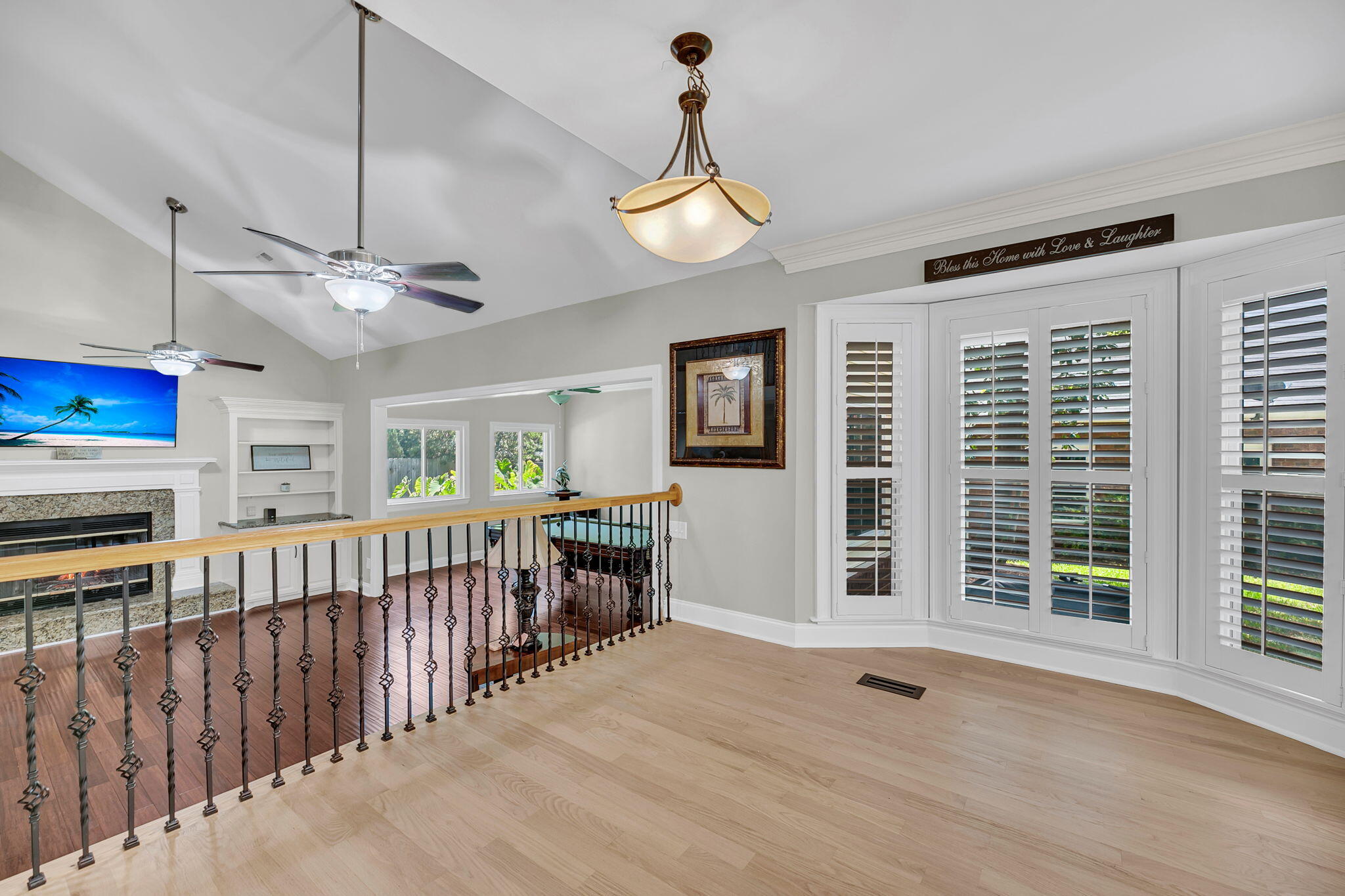 100 N Gateshead Crossing