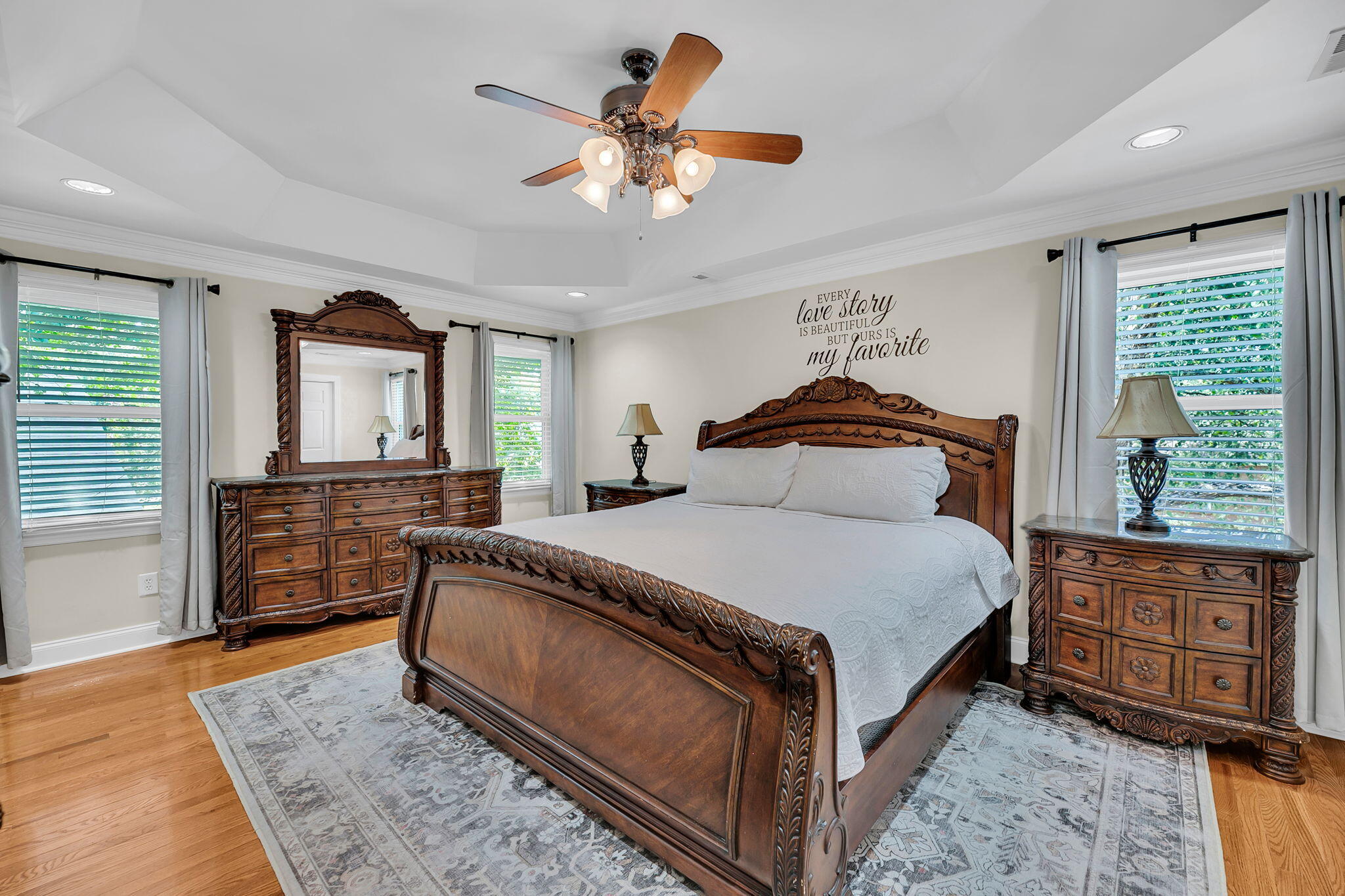 100 N Gateshead Crossing