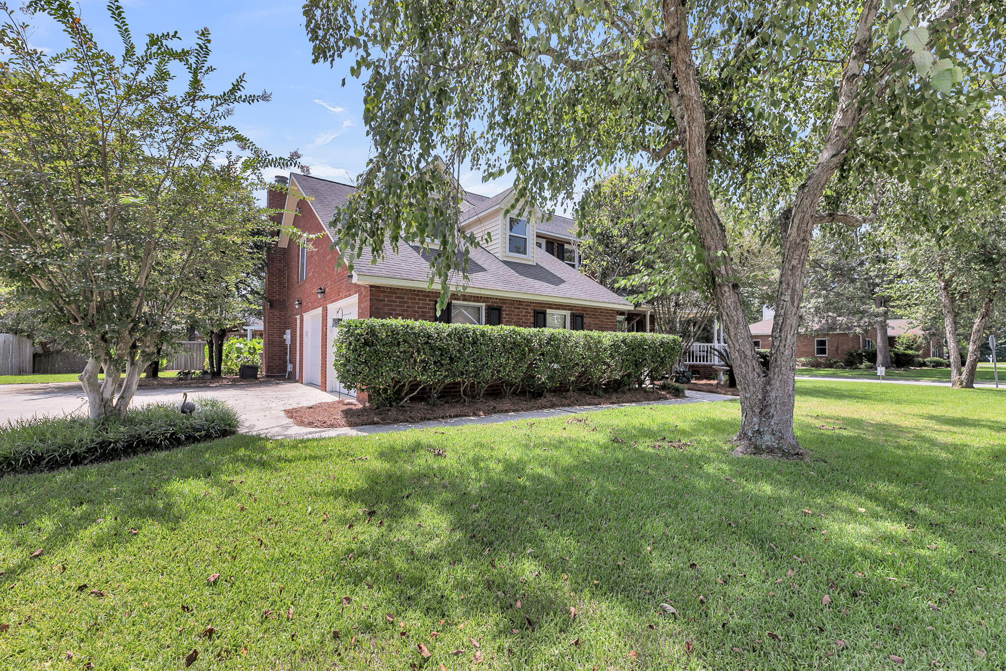 100 N Gateshead Crossing