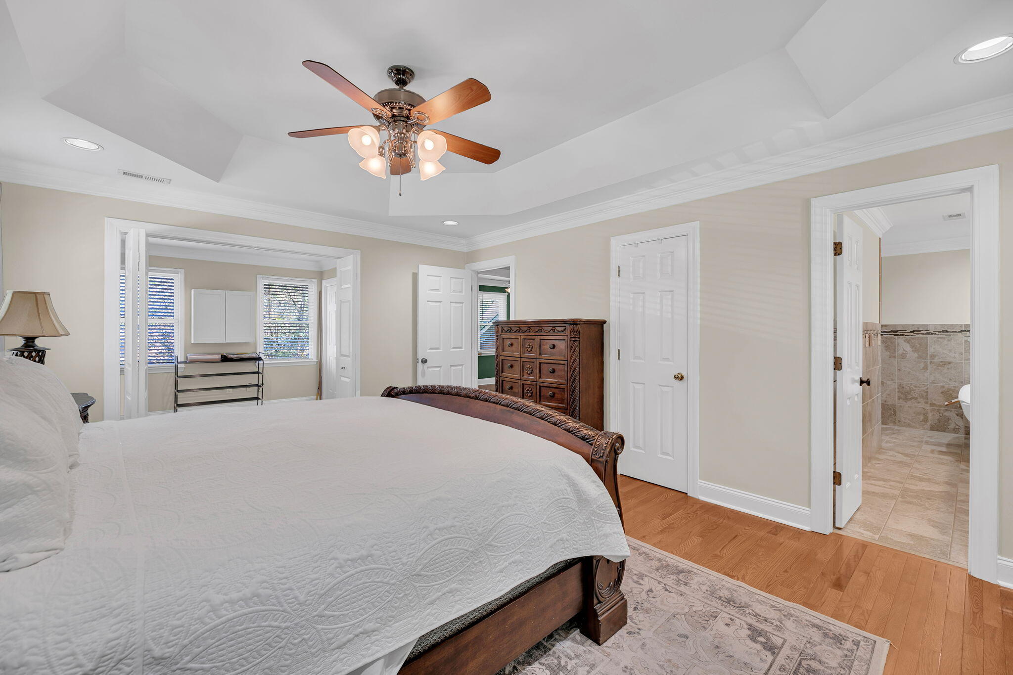 100 N Gateshead Crossing