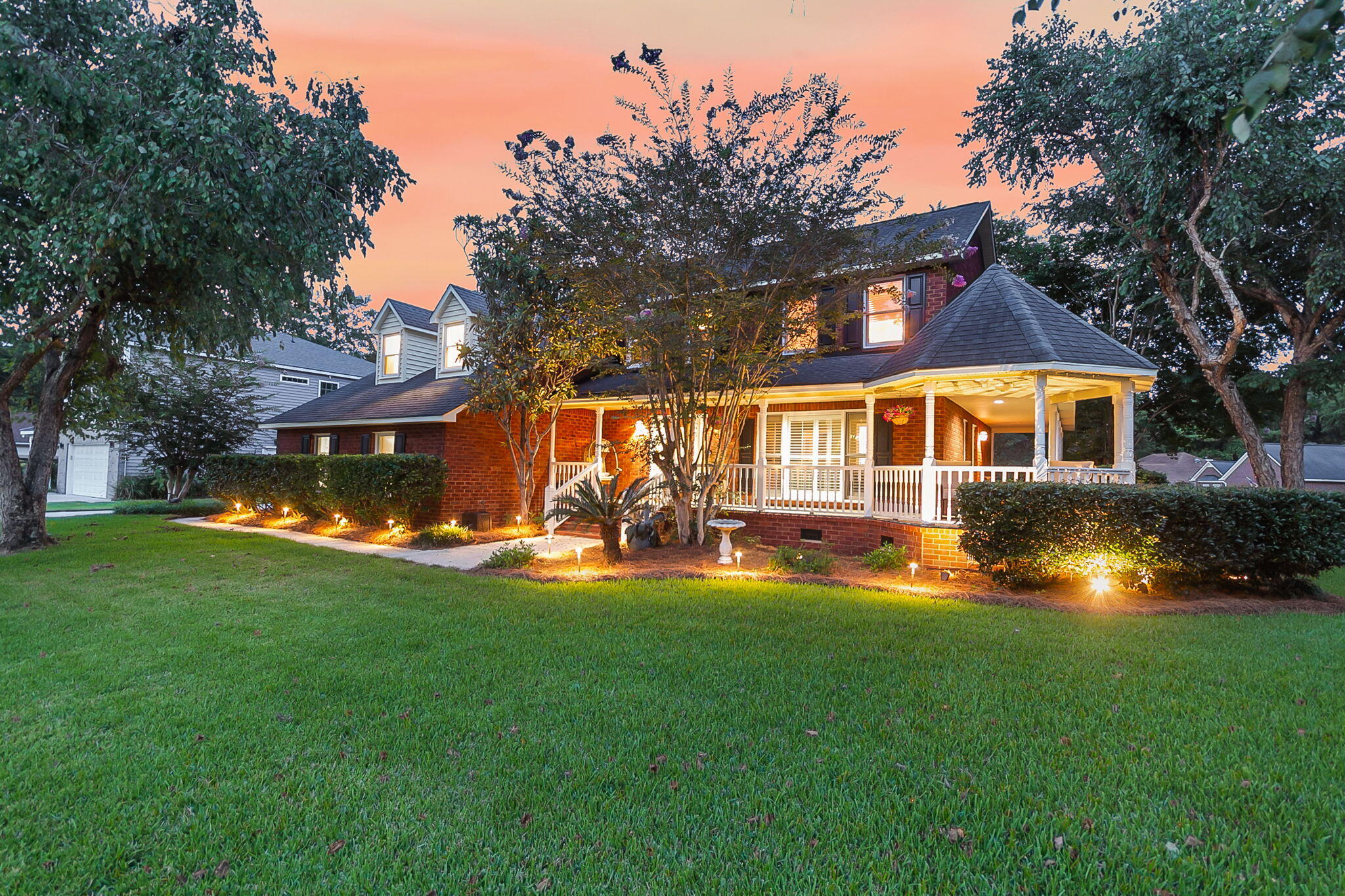 100 N Gateshead Crossing