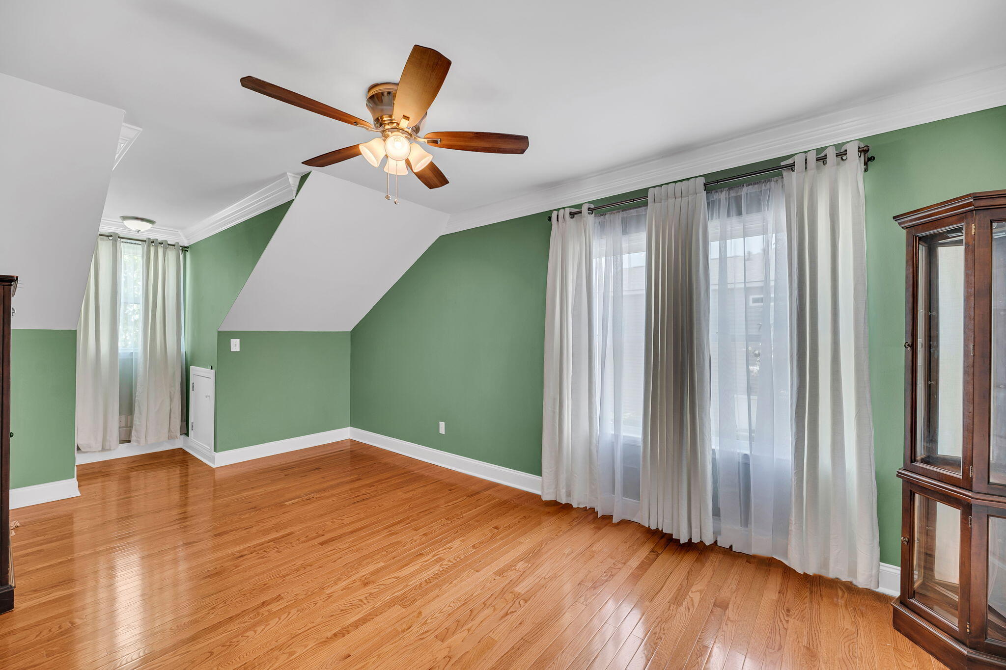 100 N Gateshead Crossing