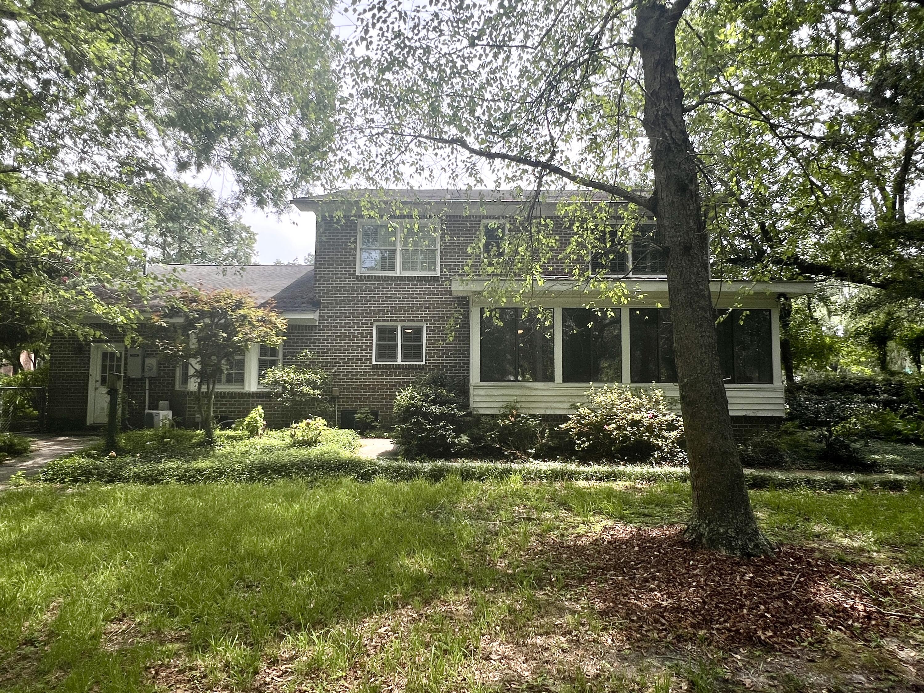 521 W Wimbledon Drive, Charleston