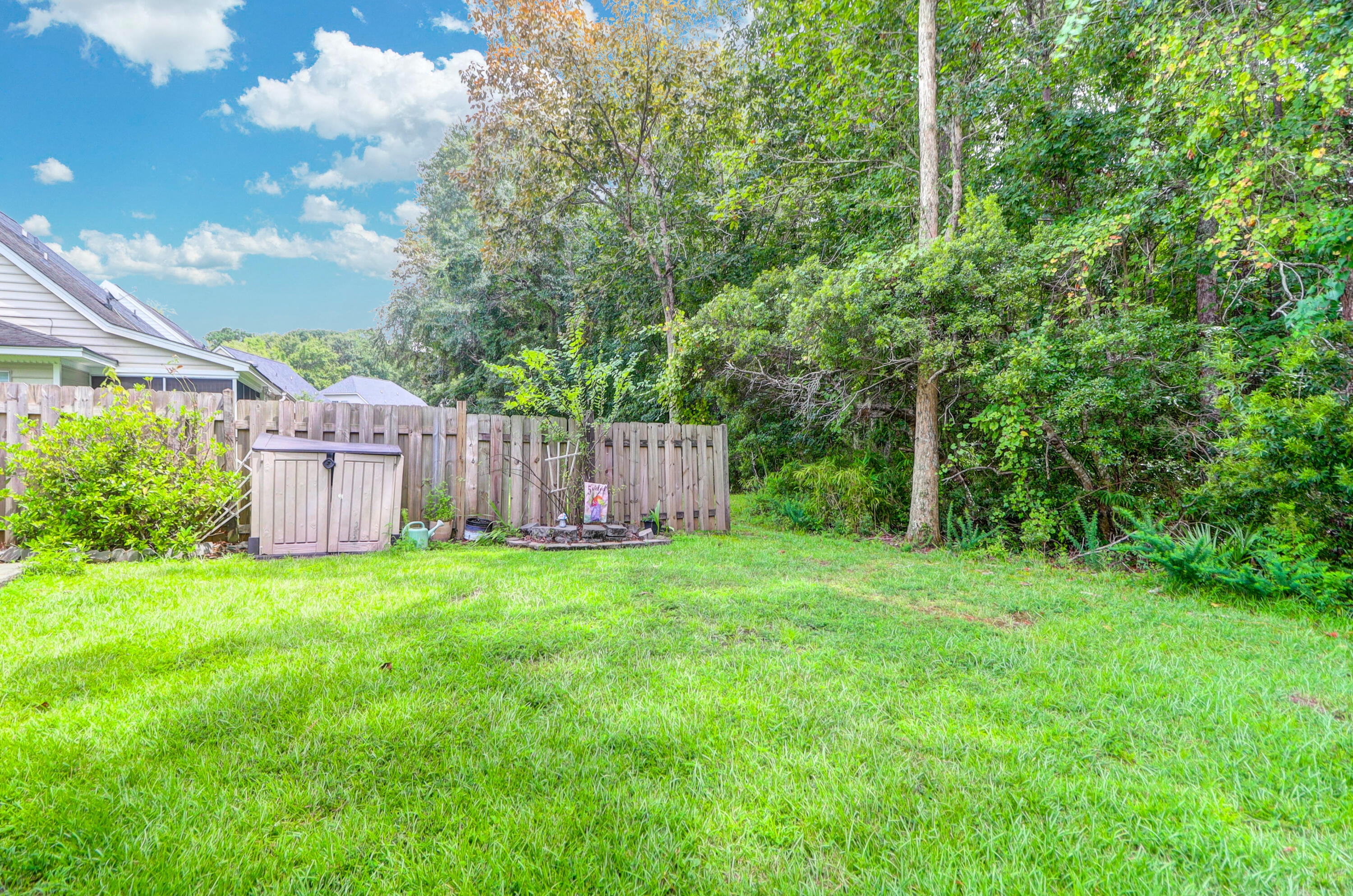 9232 Ayscough Road, Summerville