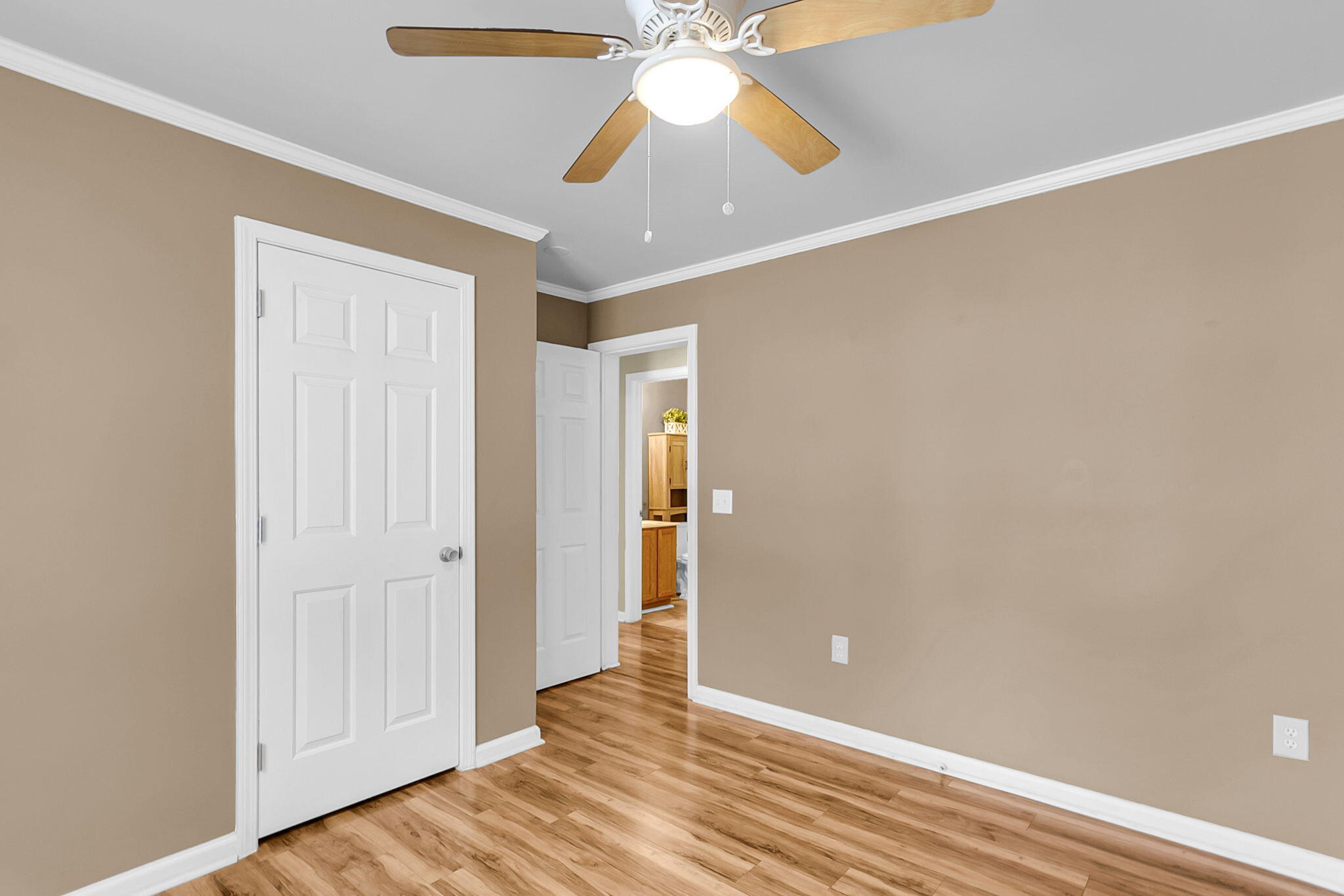 916 Hillsboro Drive, Charleston