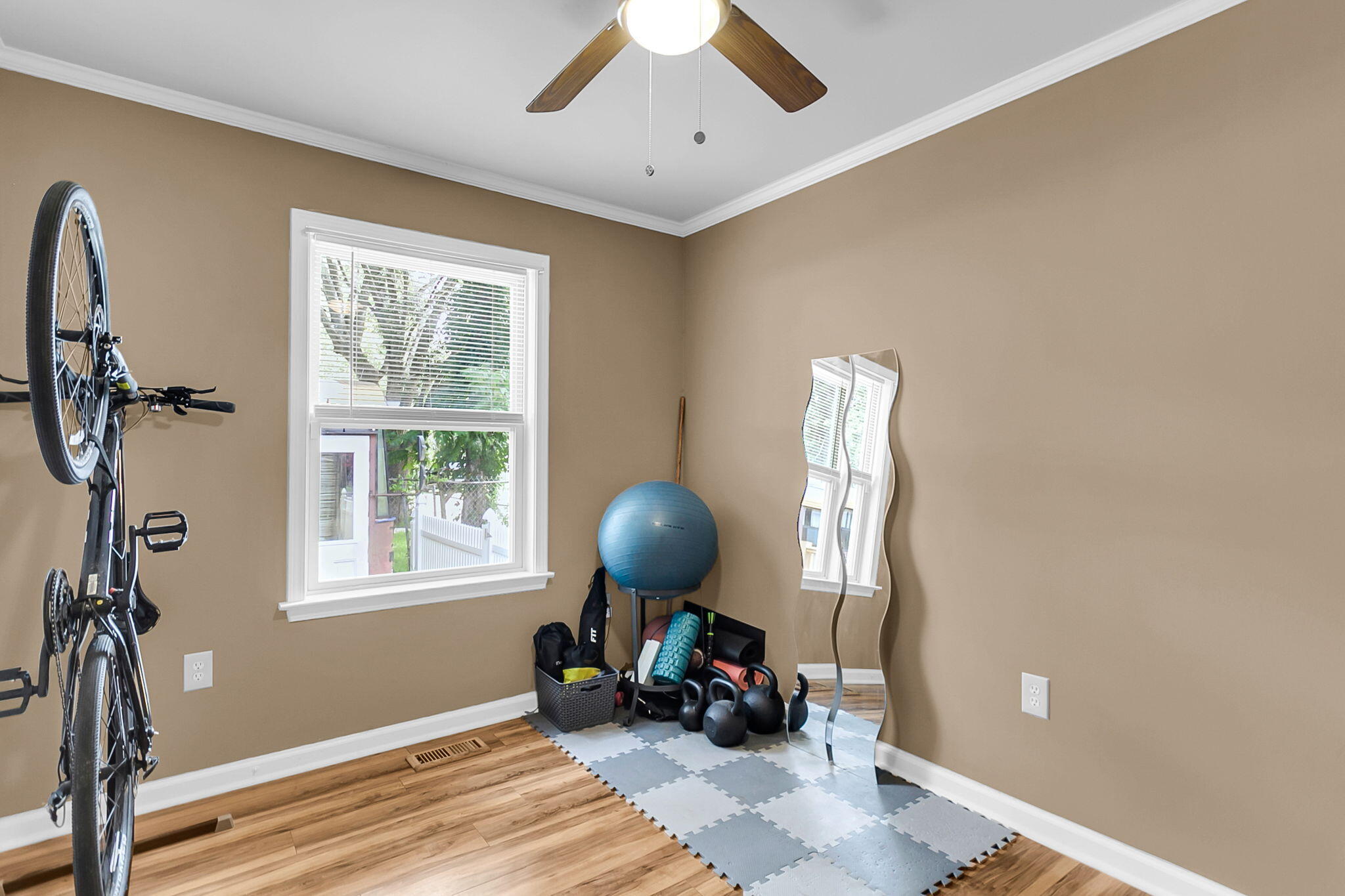 916 Hillsboro Drive, Charleston