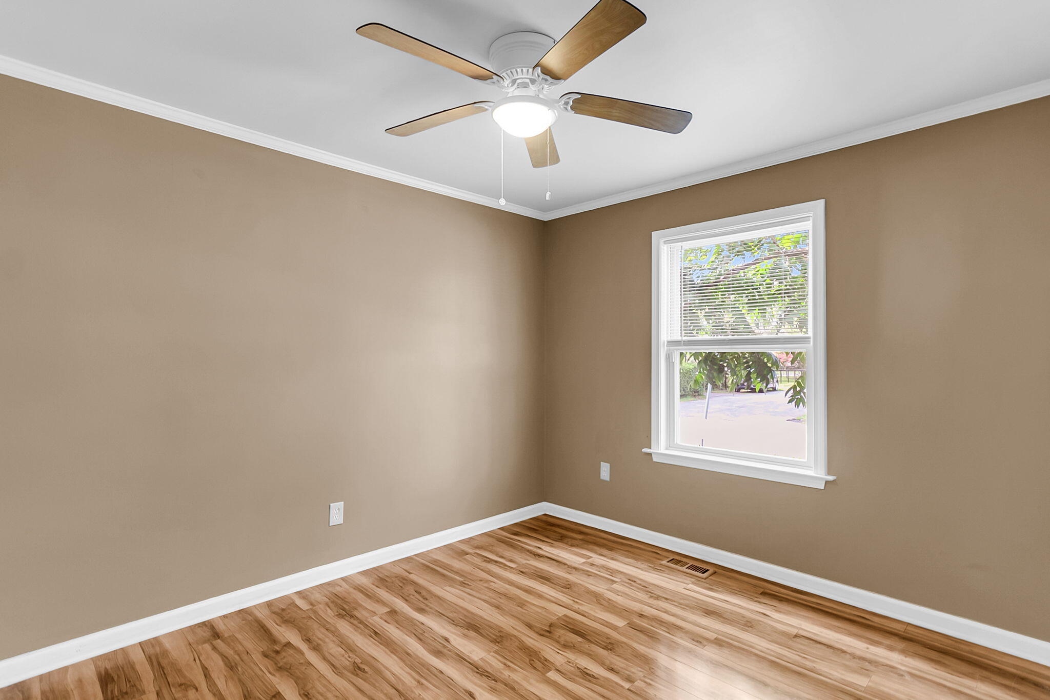 916 Hillsboro Drive, Charleston