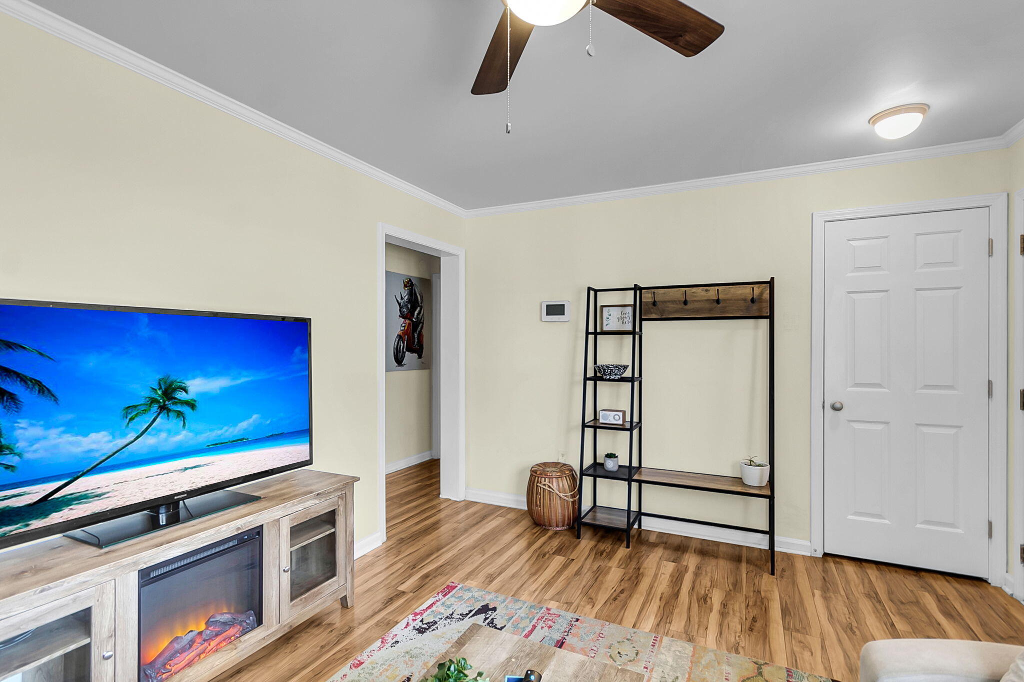 916 Hillsboro Drive, Charleston