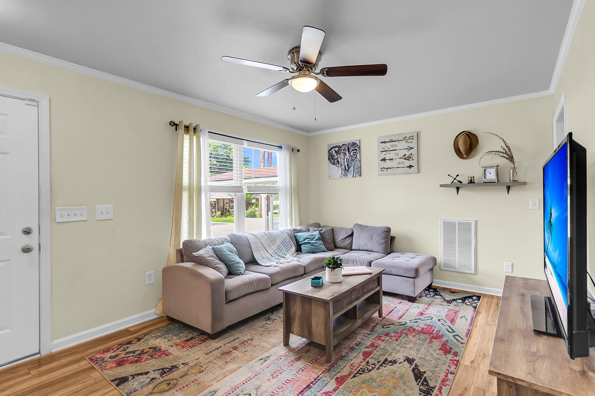 916 Hillsboro Drive, Charleston