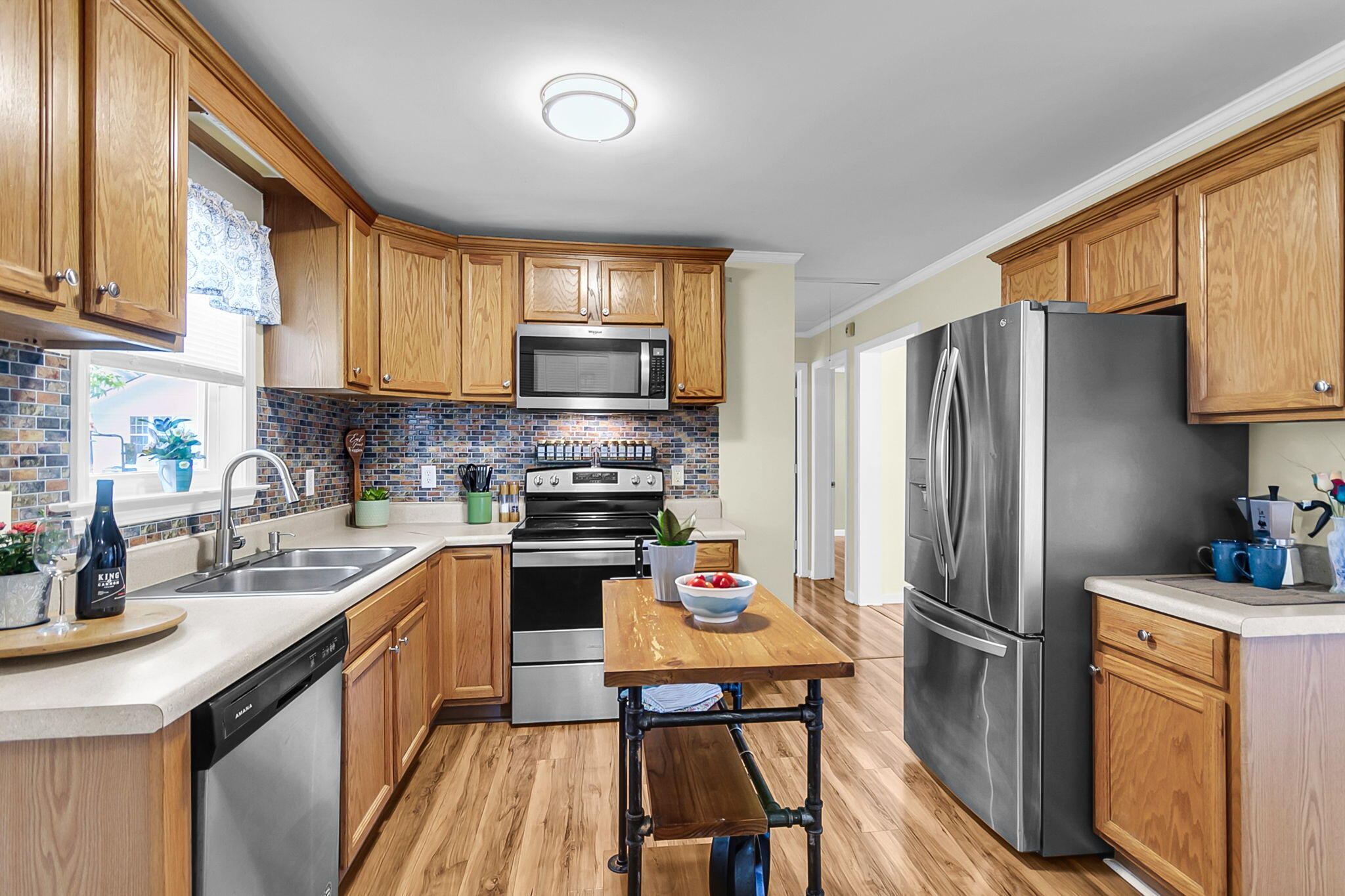 916 Hillsboro Drive, Charleston