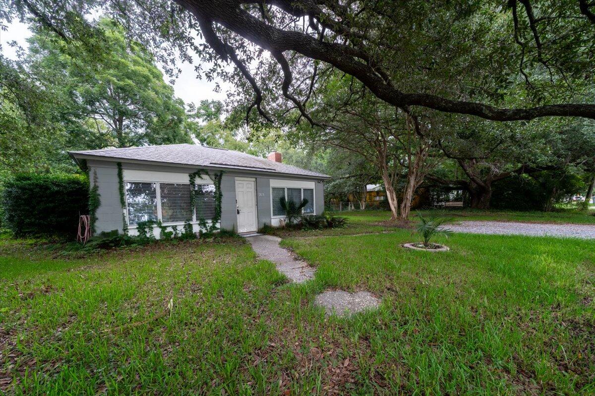 1618 Evergreen Street