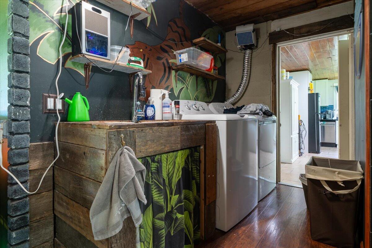 1618 Evergreen Street