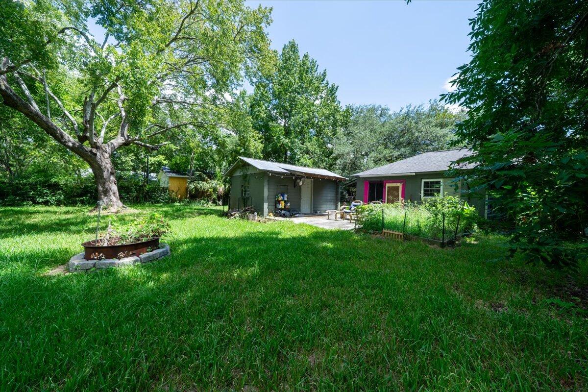 1618 Evergreen Street