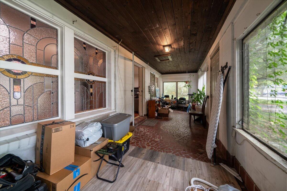 1618 Evergreen Street