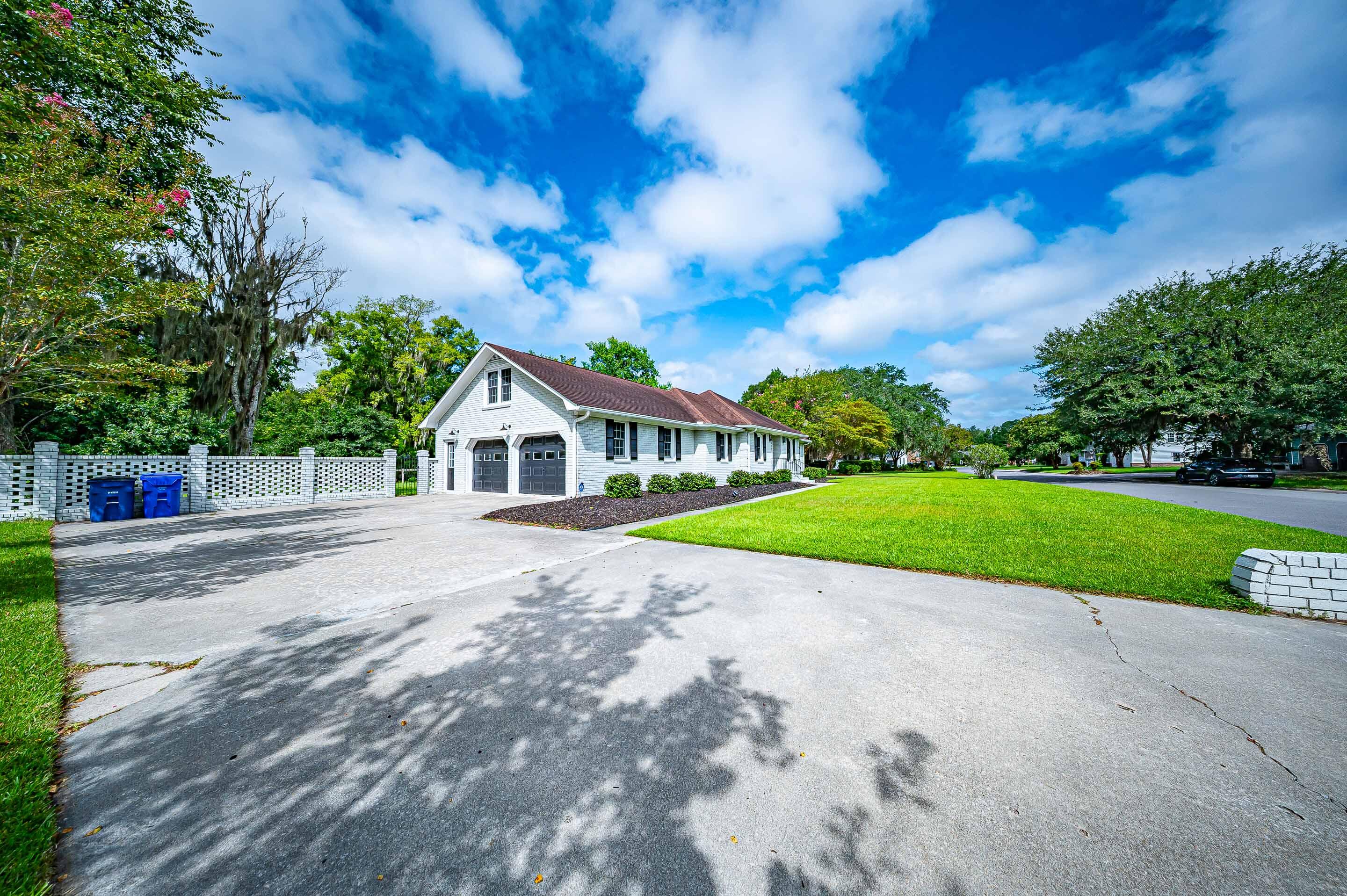 2943 Doncaster Drive