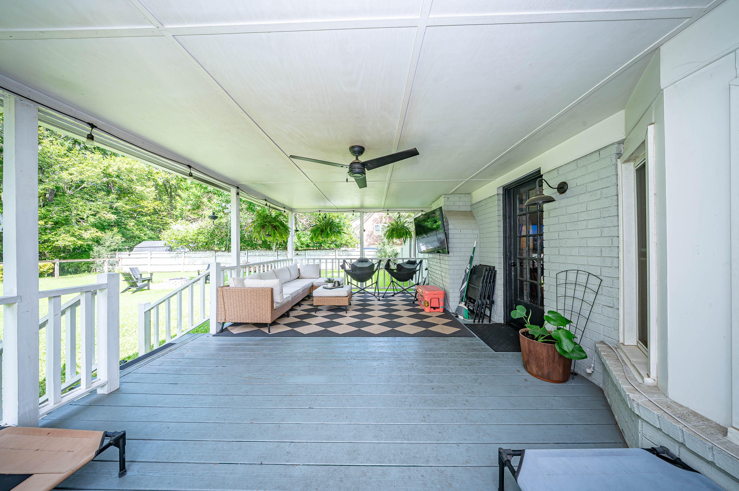 2943 Doncaster Drive