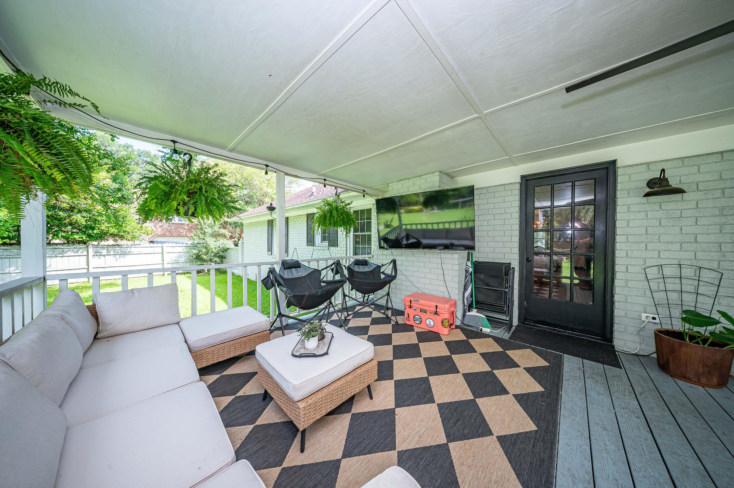 2943 Doncaster Drive