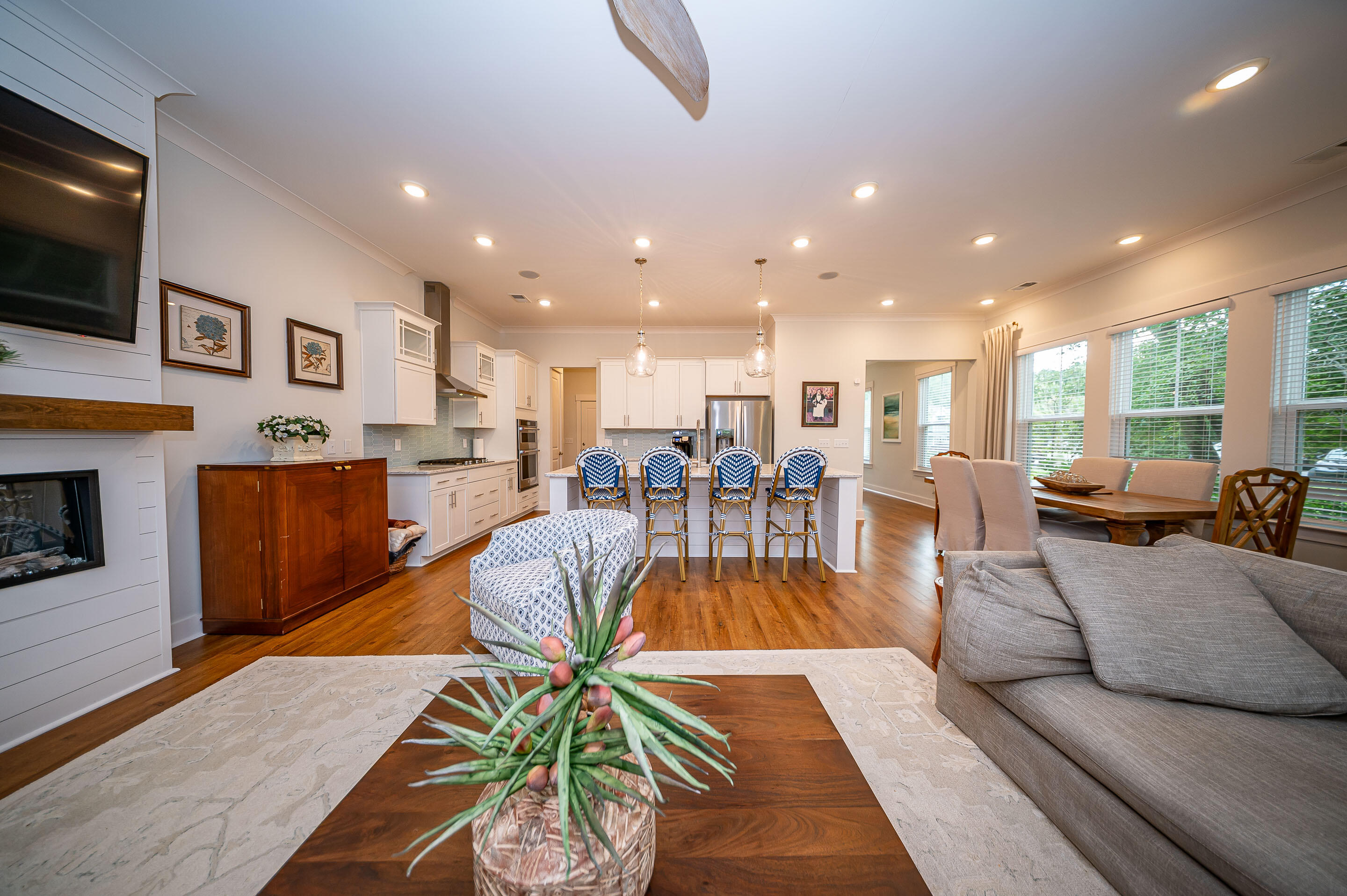 3010 Emma Lane