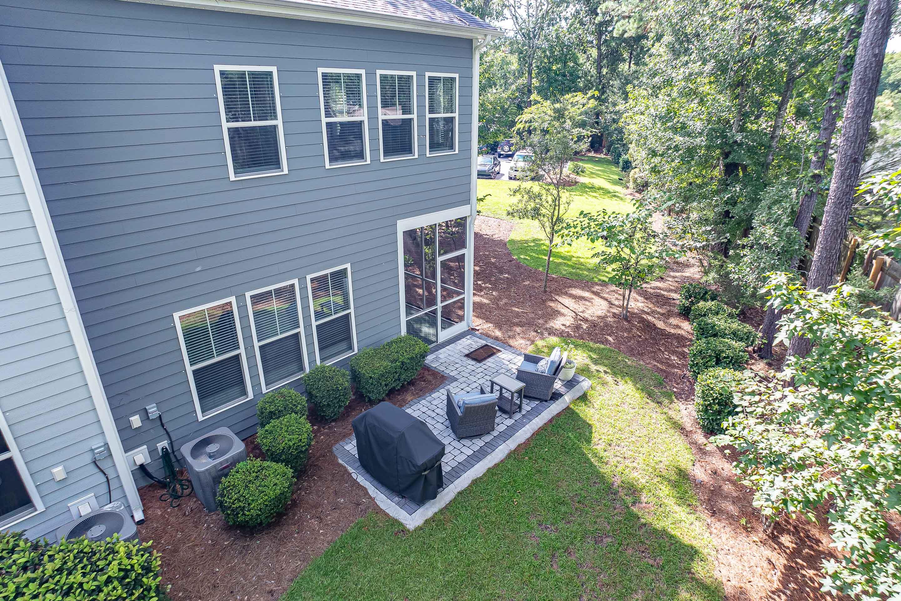3010 Emma Lane