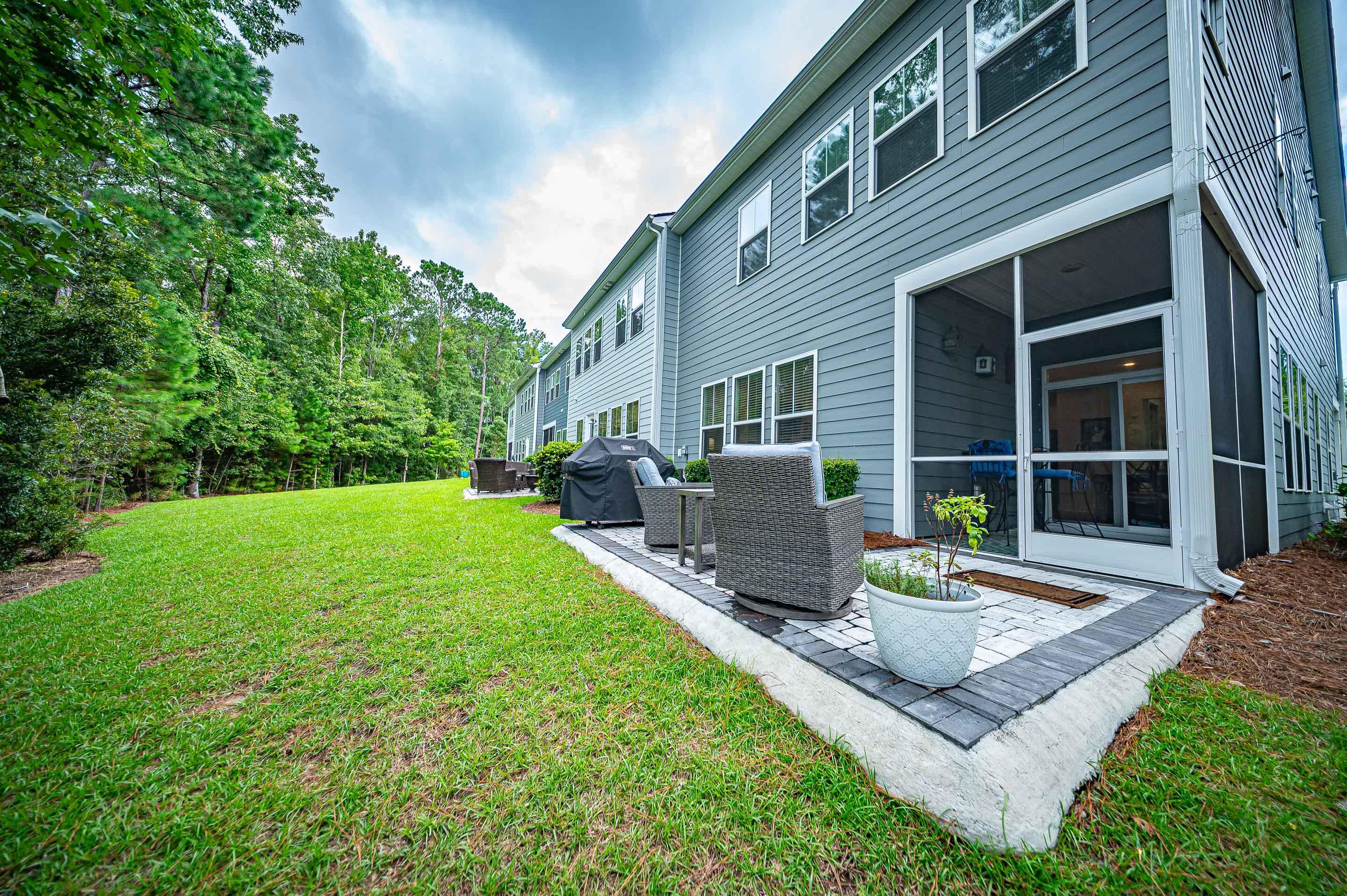 3010 Emma Lane
