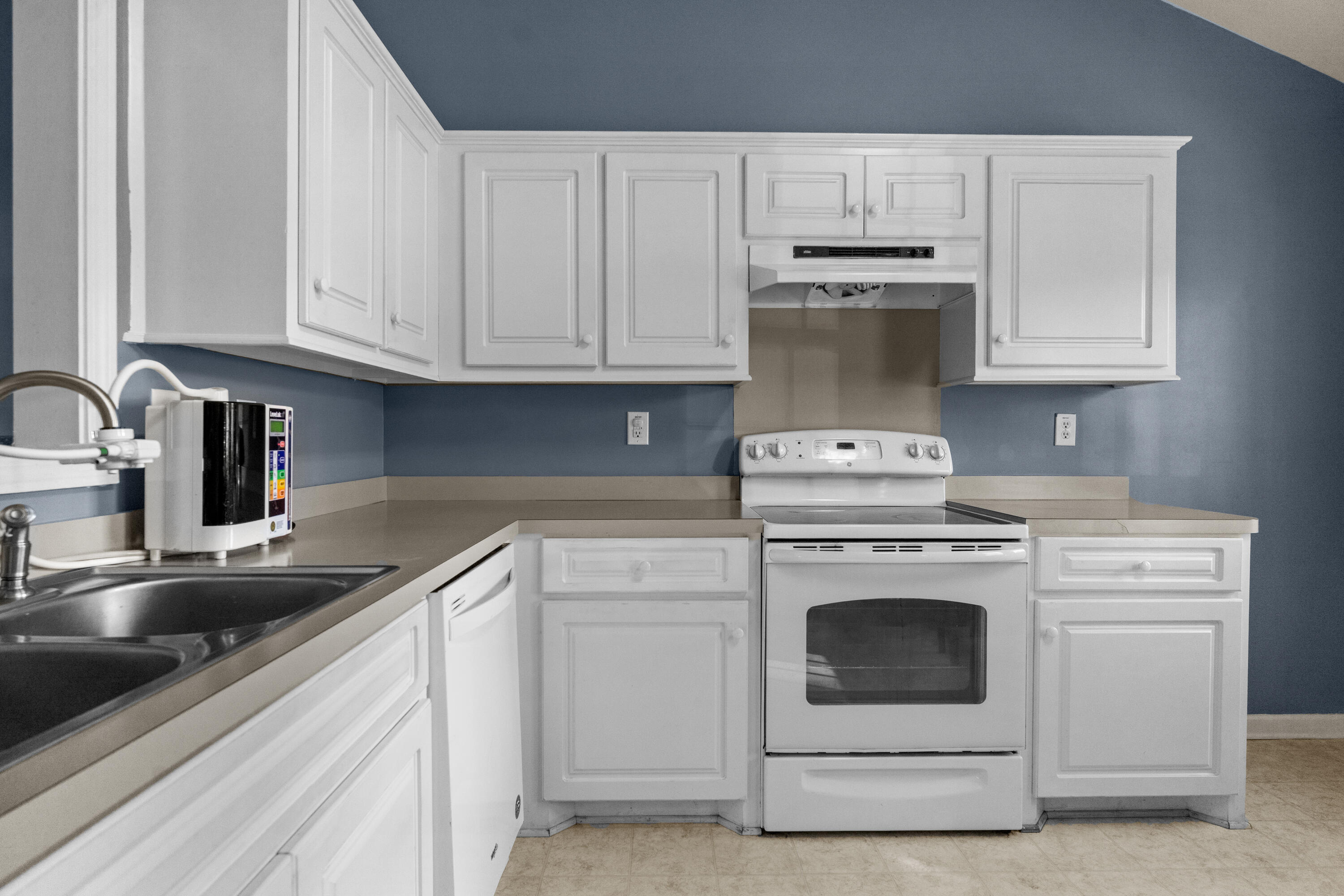 115 Merrimack Boulevard