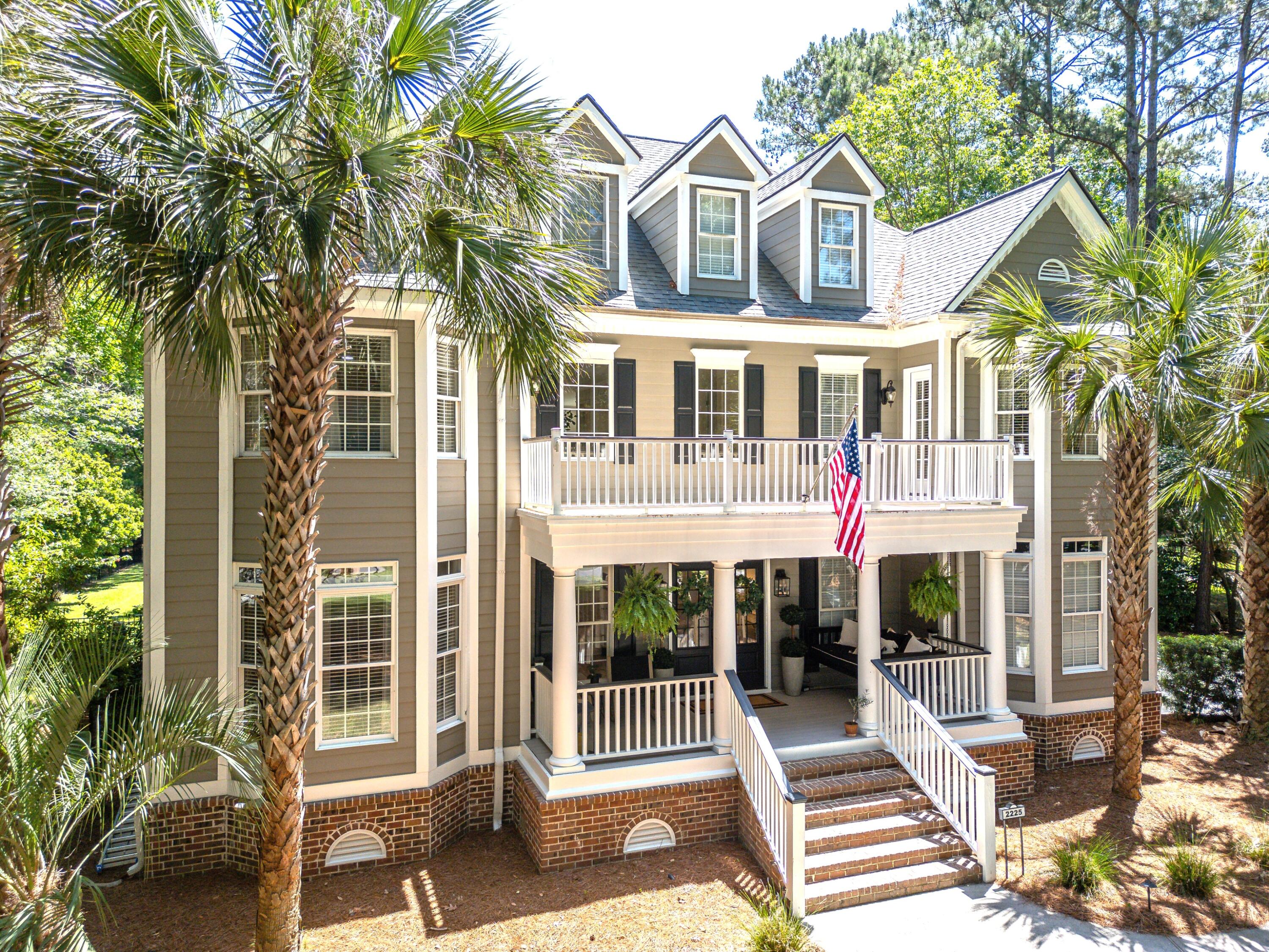 2225 Black Oak Court, Mount Pleasant