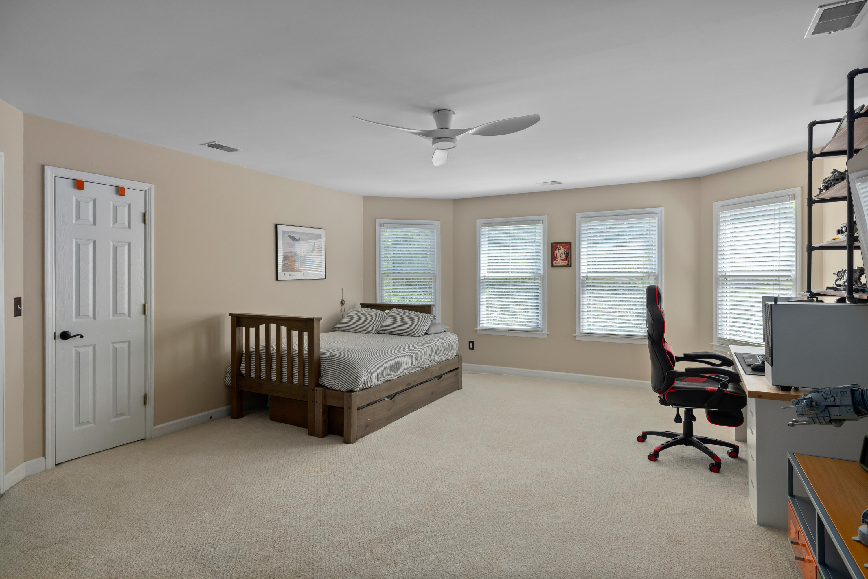 2225 Black Oak Court, Mount Pleasant