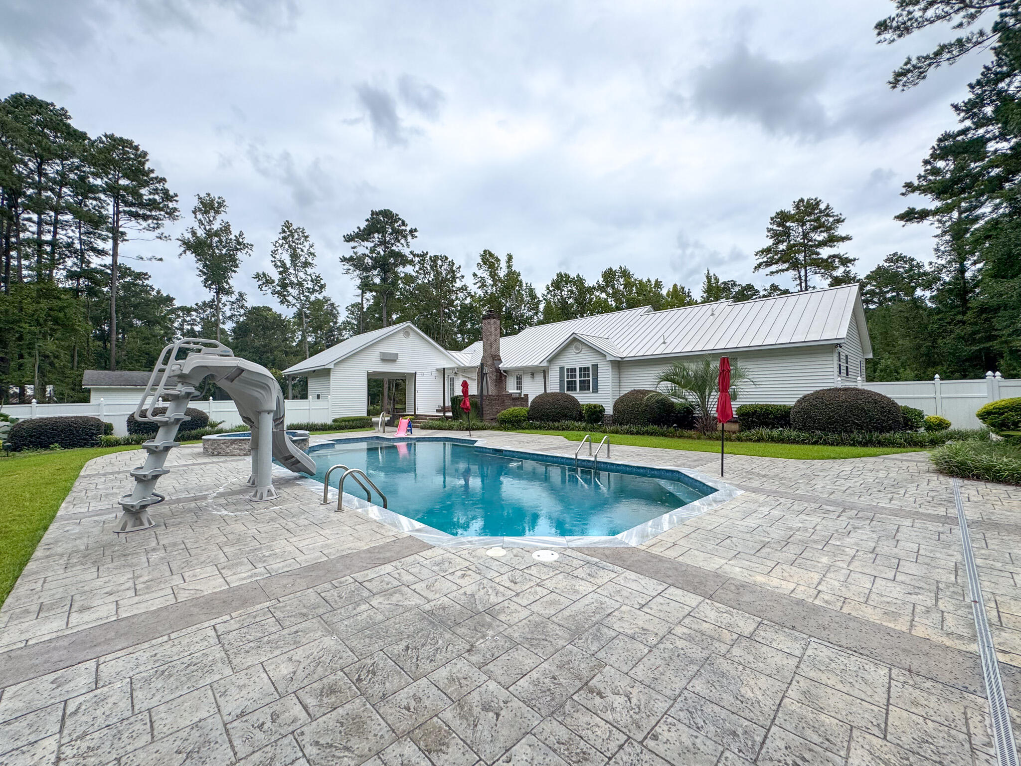 110 Woodland Avenue