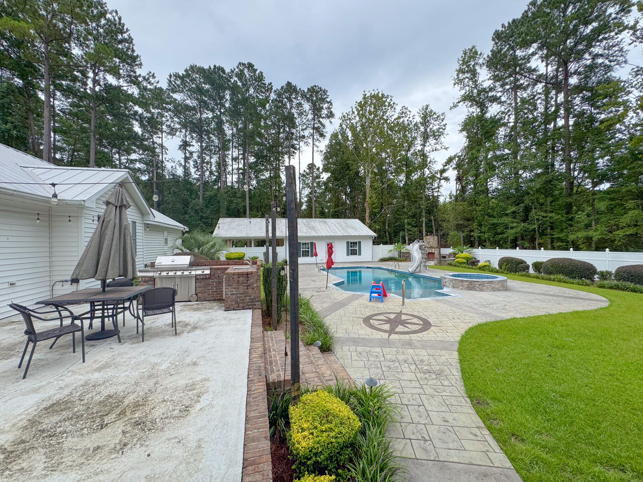 110 Woodland Avenue