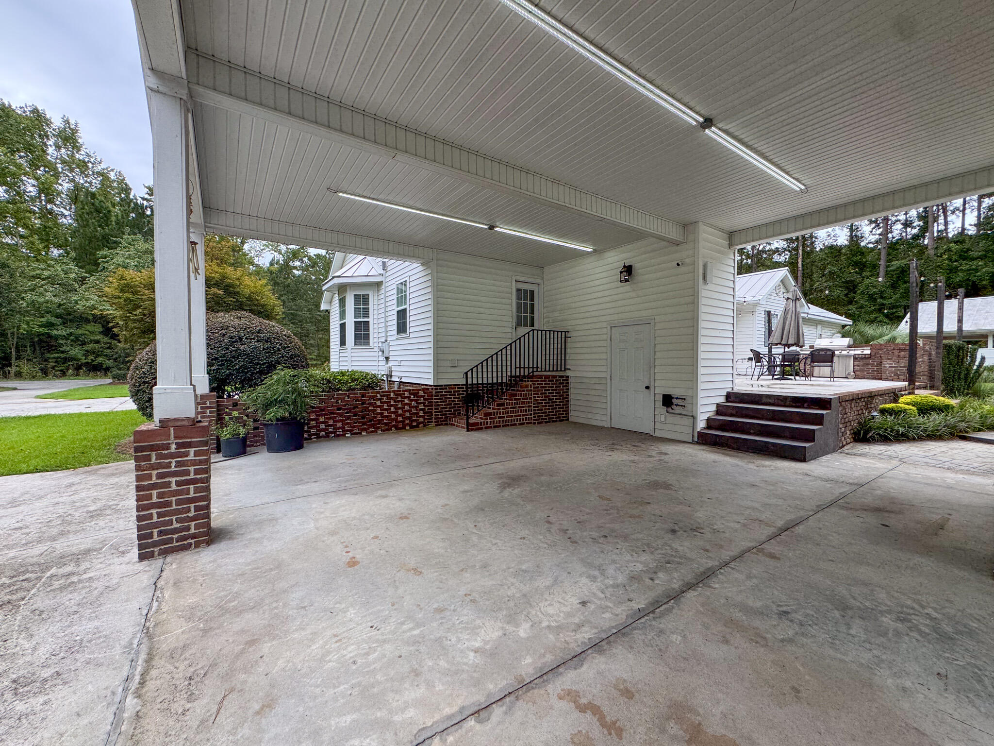 110 Woodland Avenue