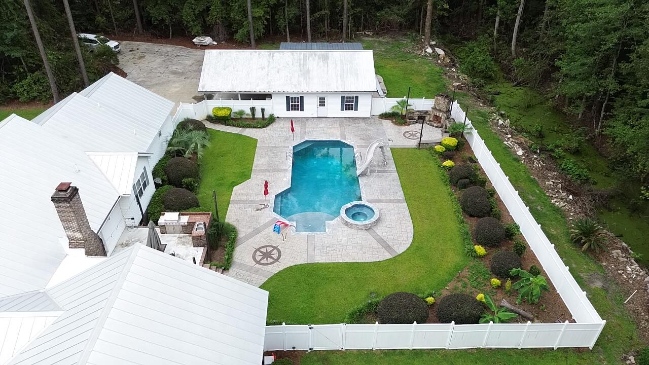 110 Woodland Avenue