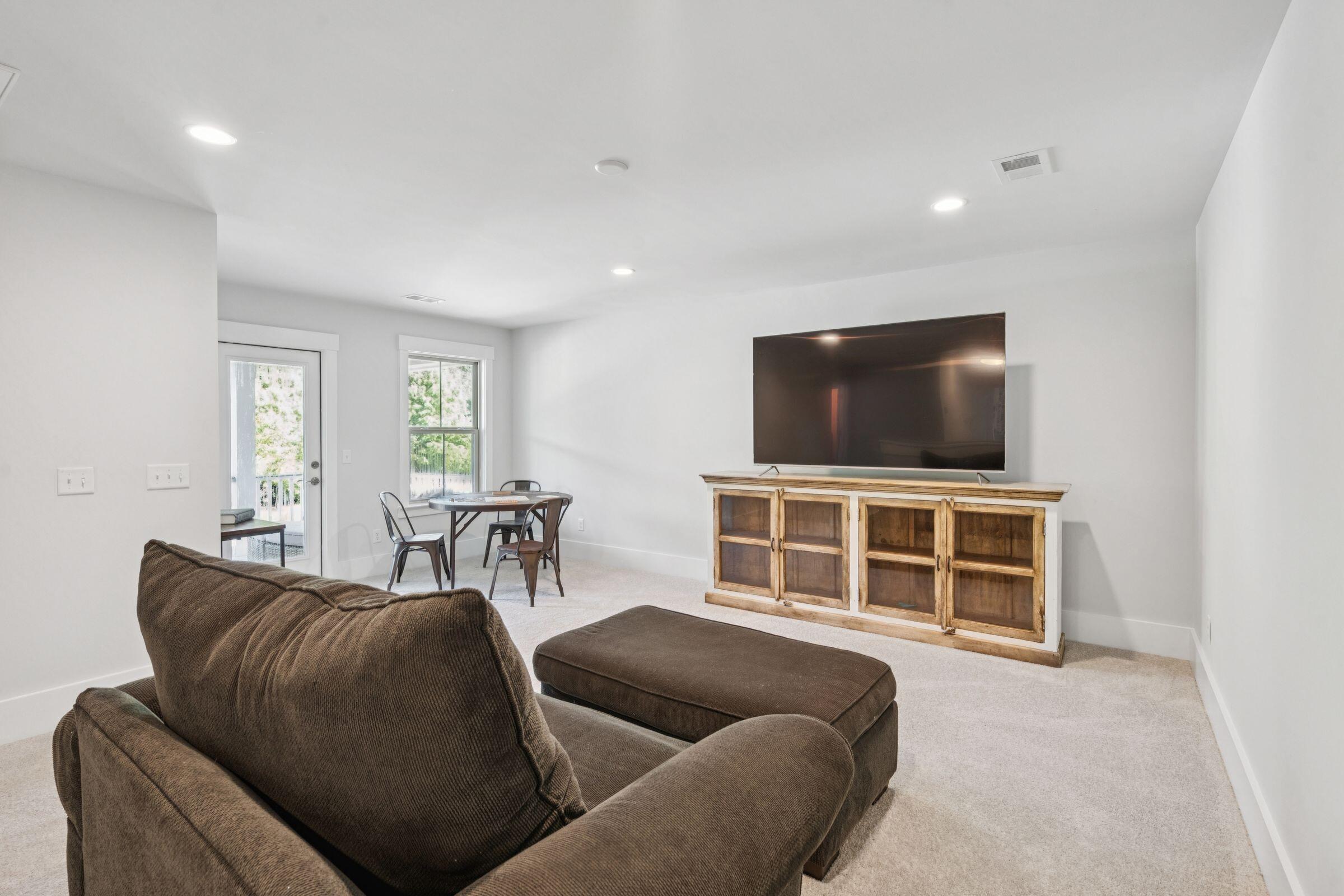 2961 Bella Oaks Drive, Mount Pleasant