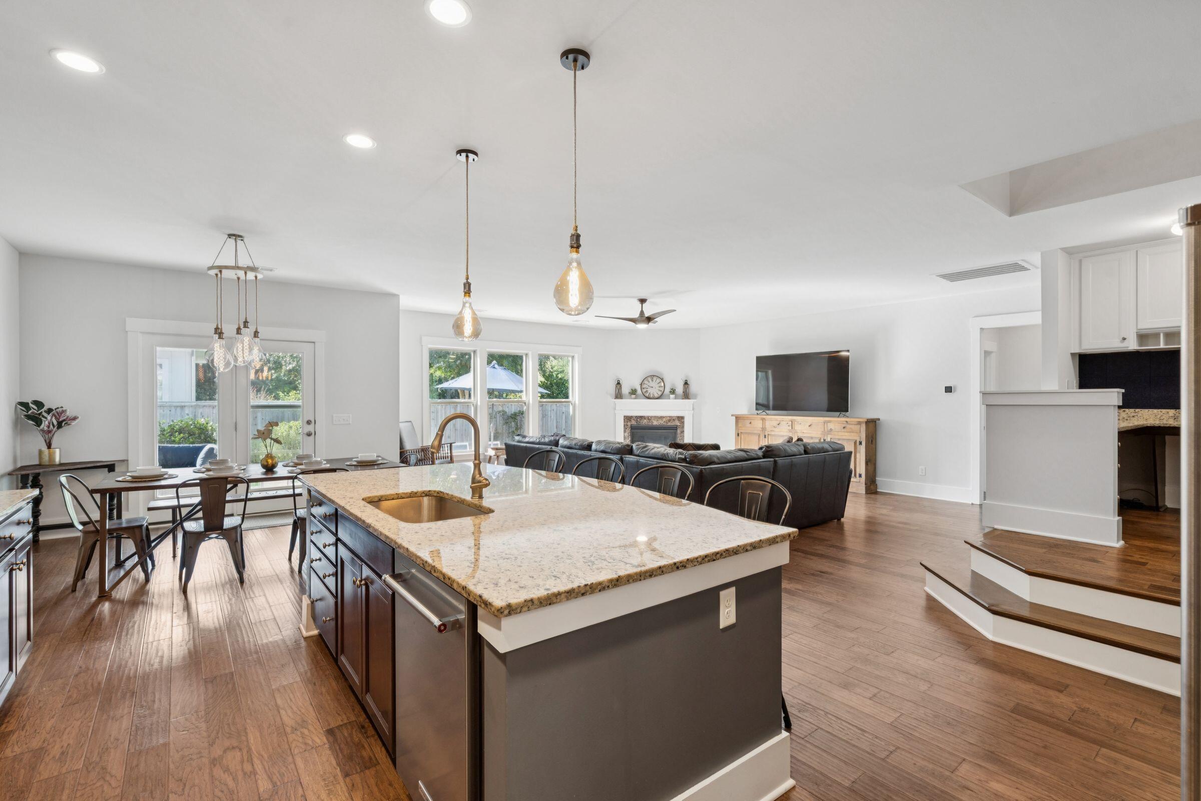 2961 Bella Oaks Drive, Mount Pleasant