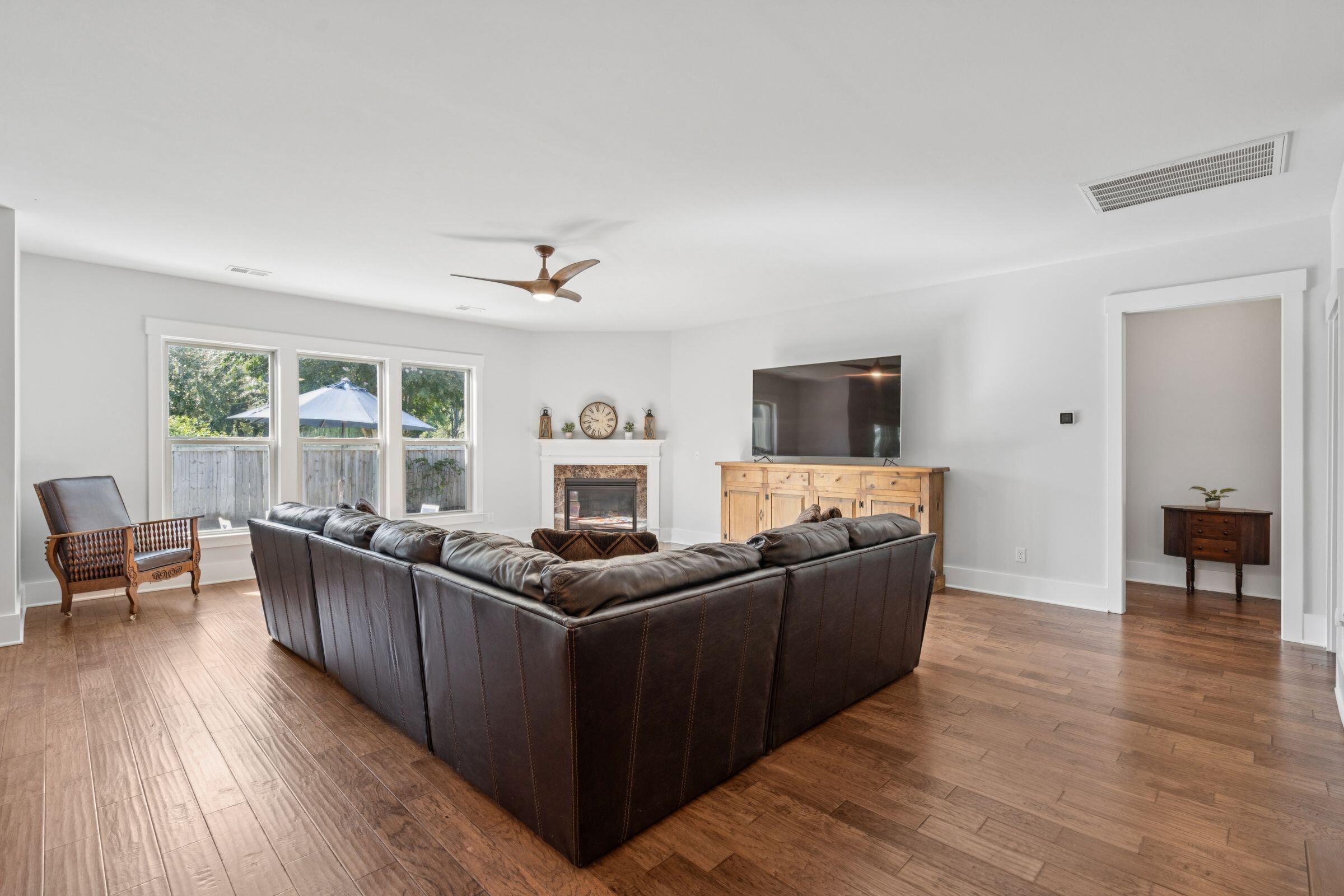 2961 Bella Oaks Drive, Mount Pleasant