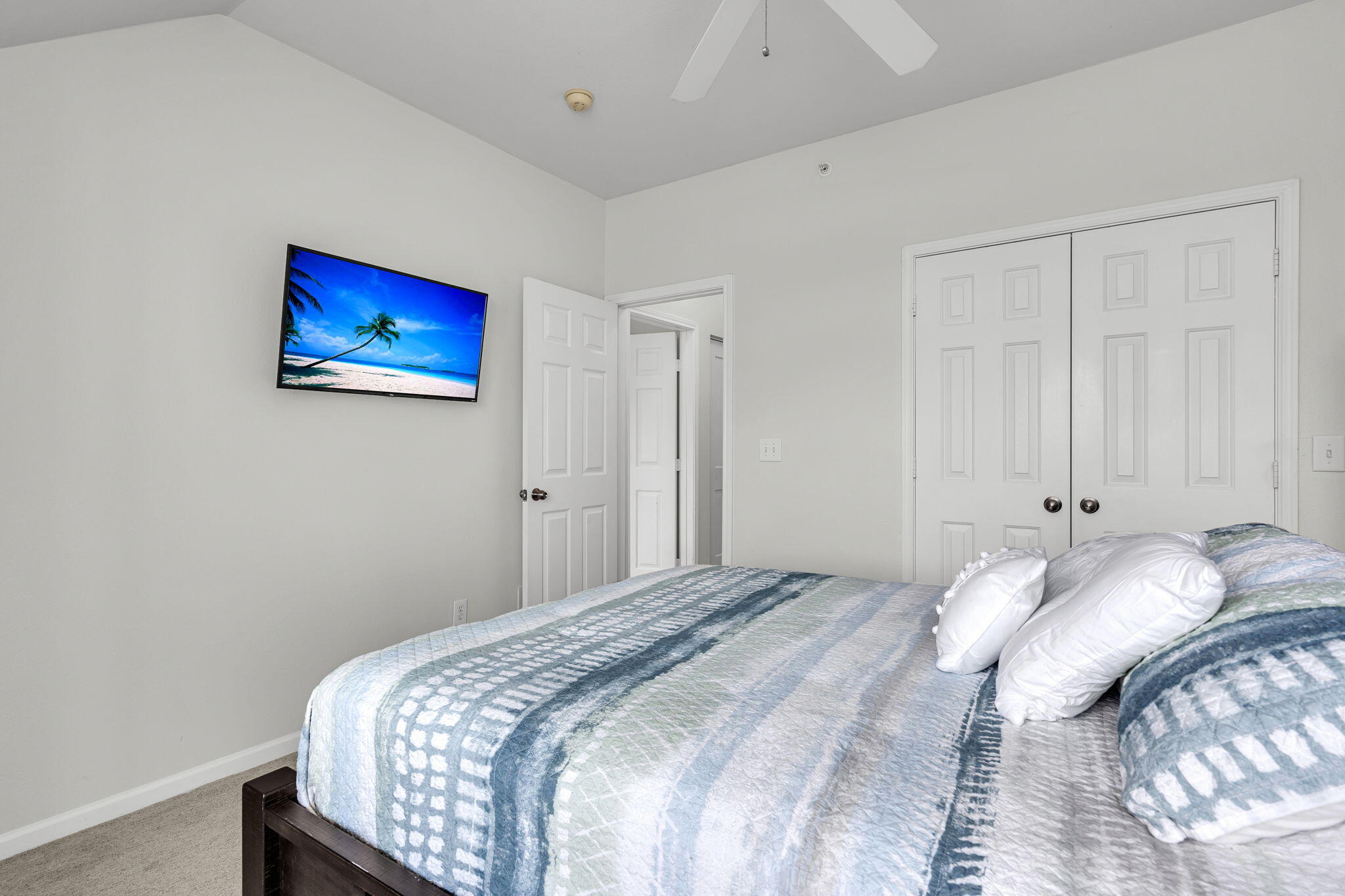 130 River Landing Drive # 8203