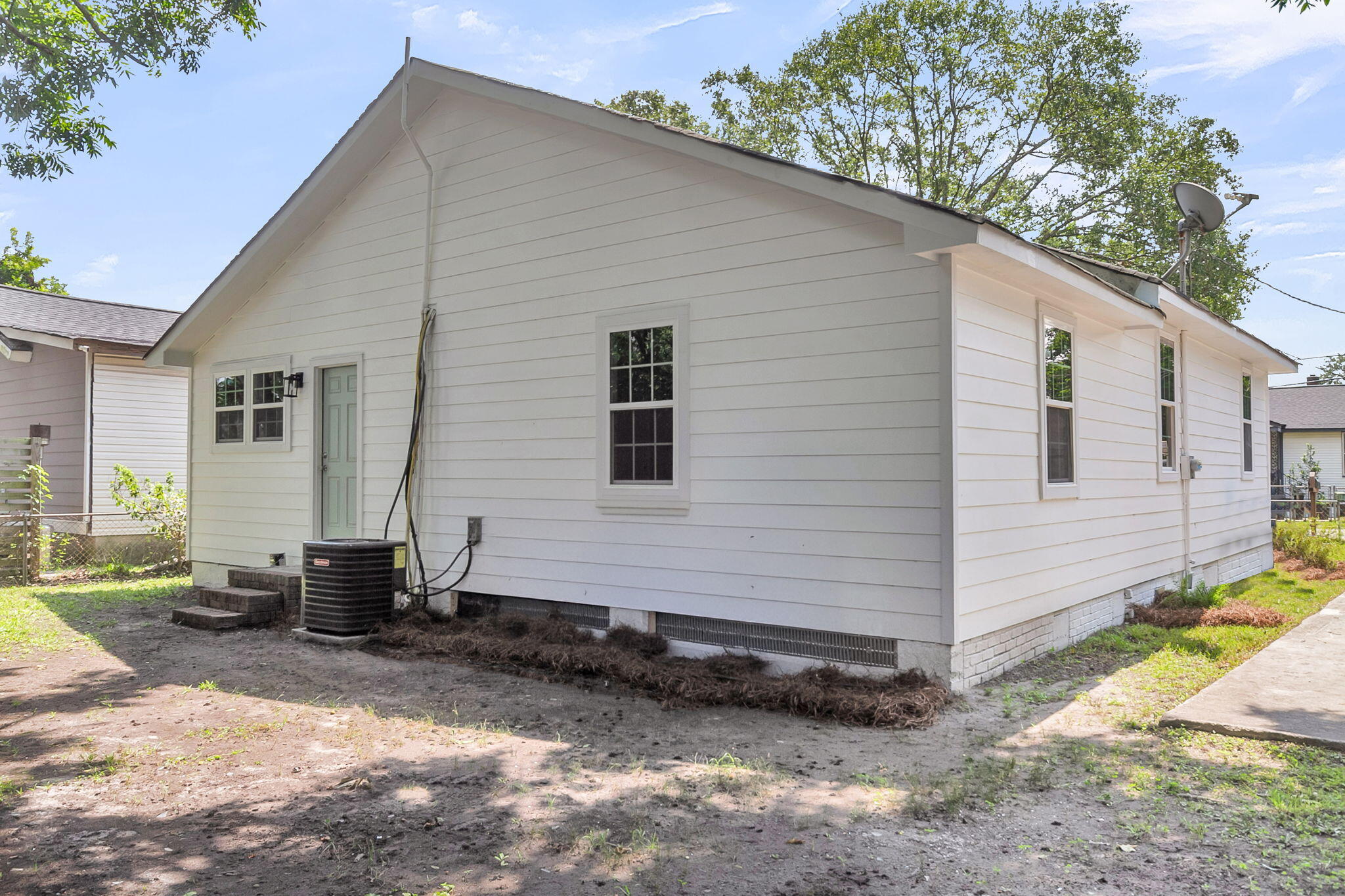 1912 Boxwood Avenue, North Charleston