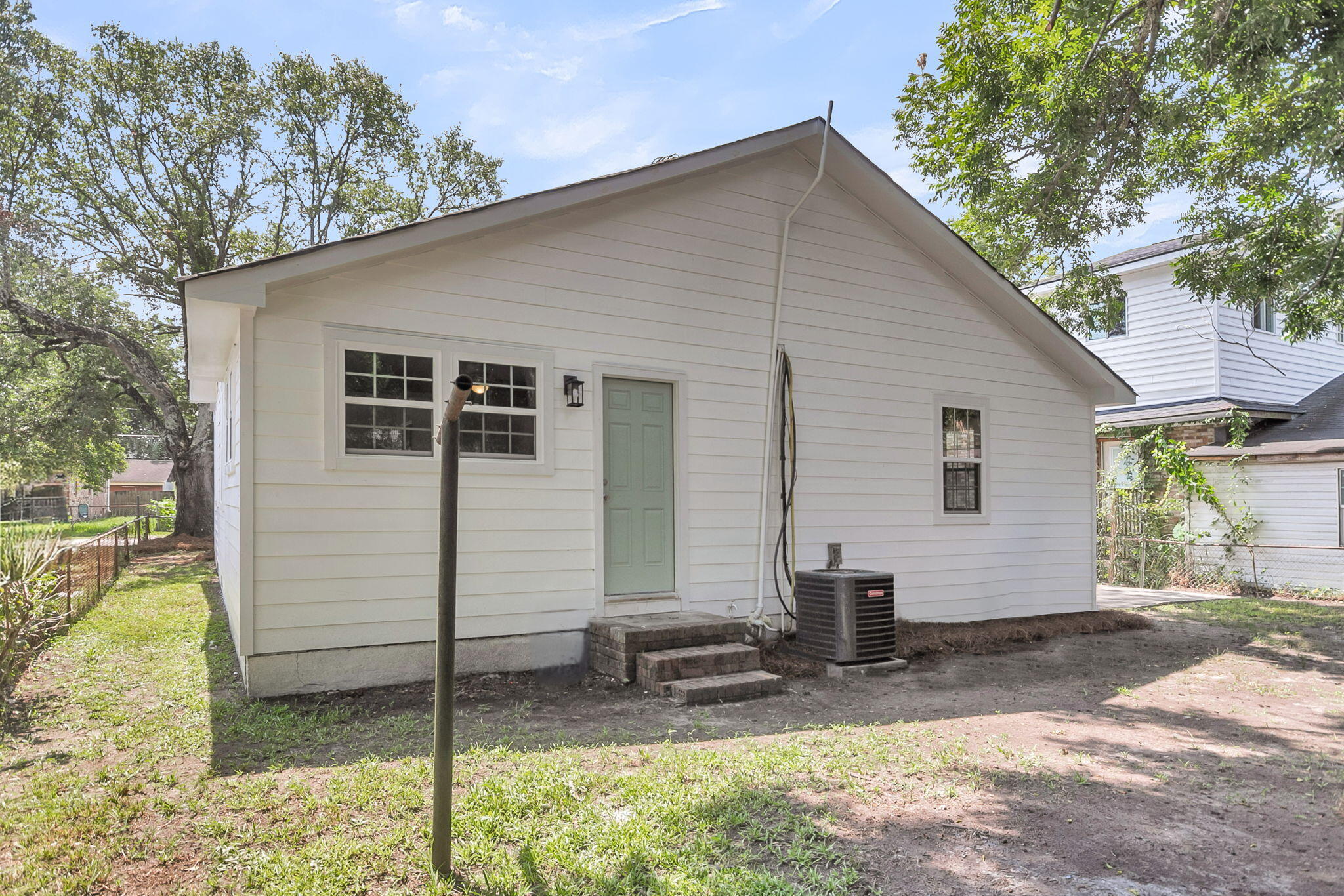 1912 Boxwood Avenue, North Charleston
