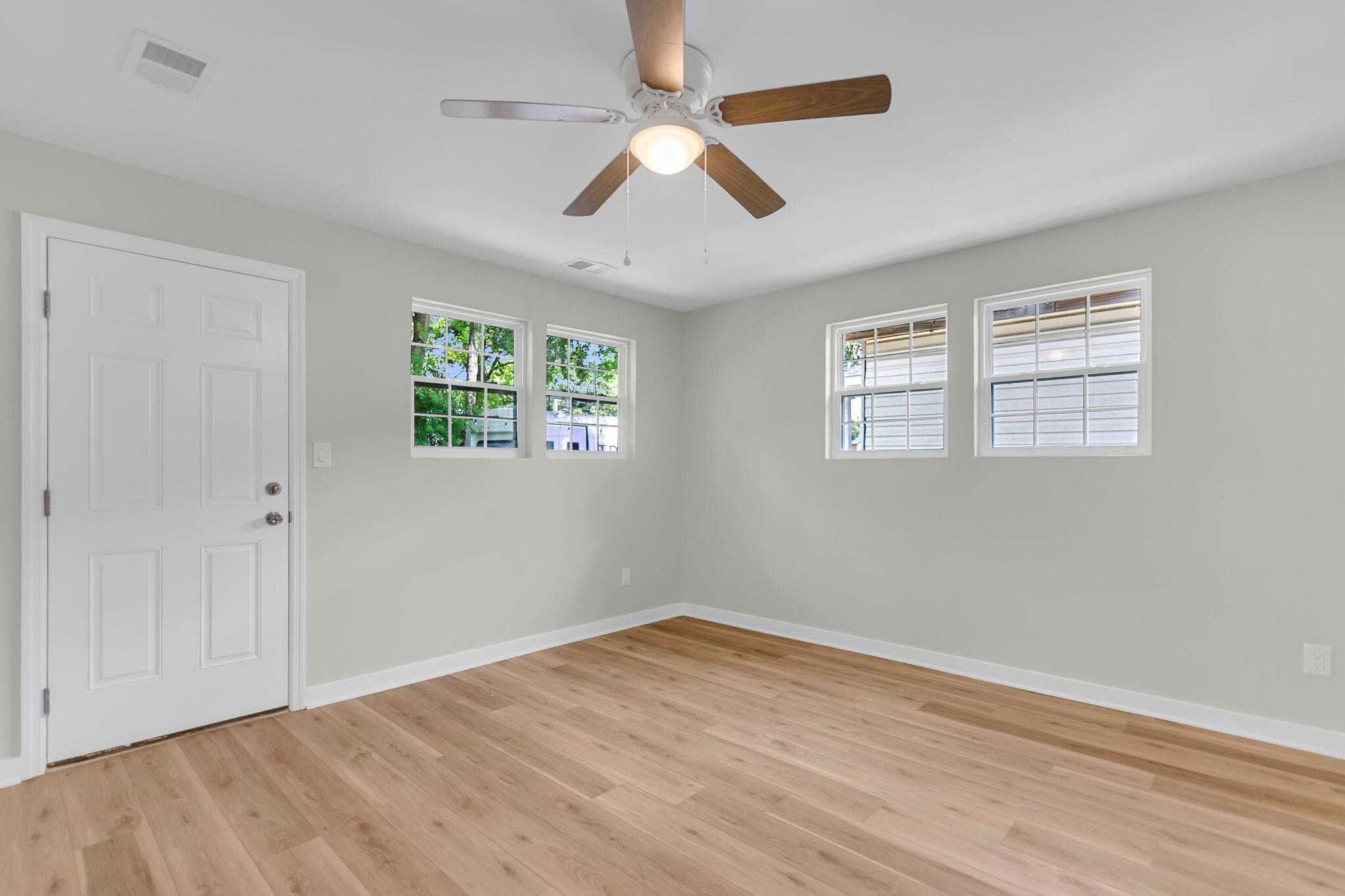 1912 Boxwood Avenue, North Charleston