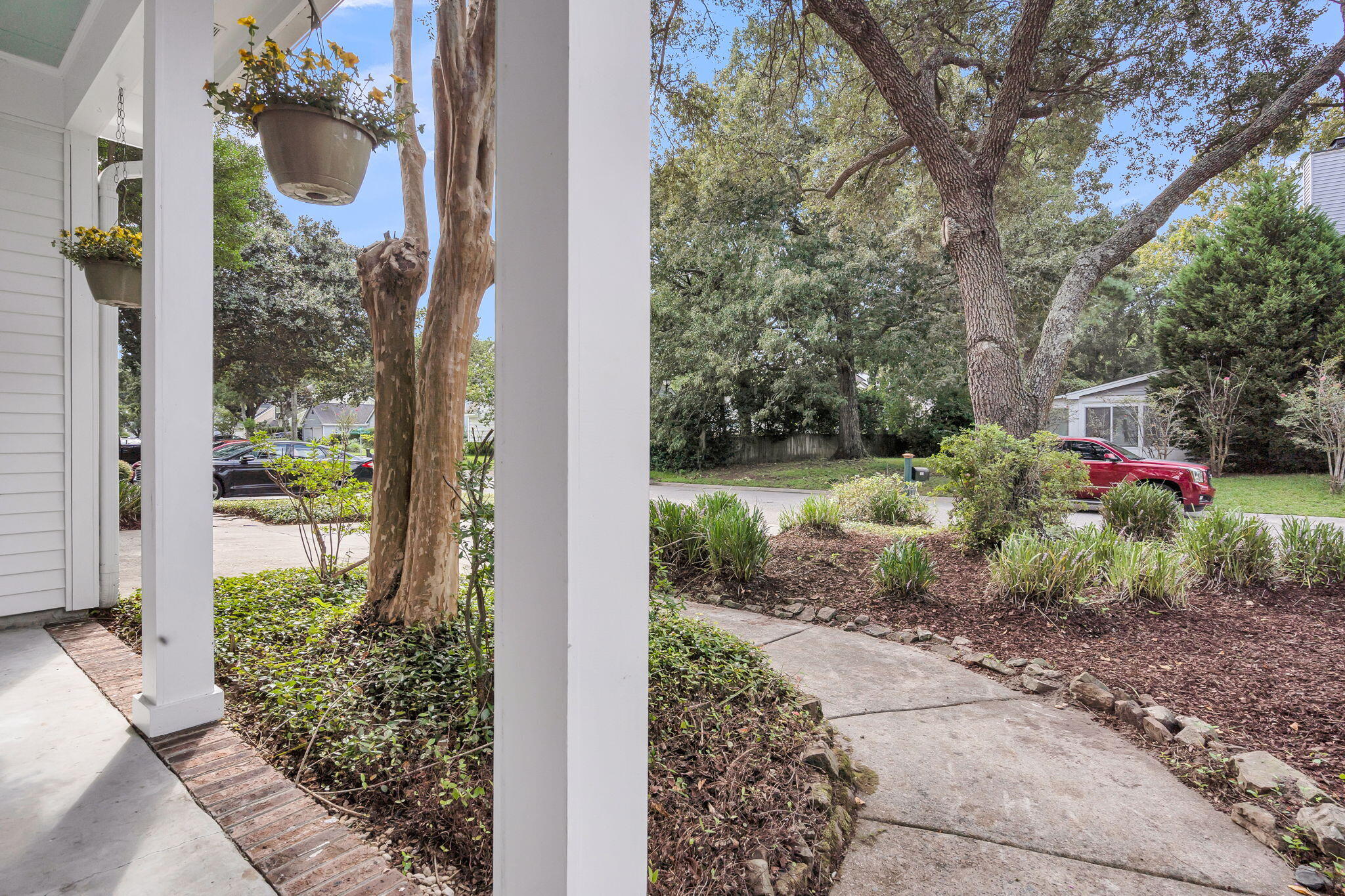 1972 Gray Battery Court