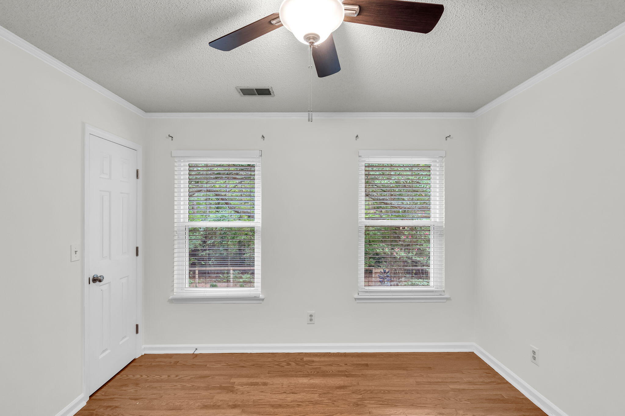 1972 Gray Battery Court