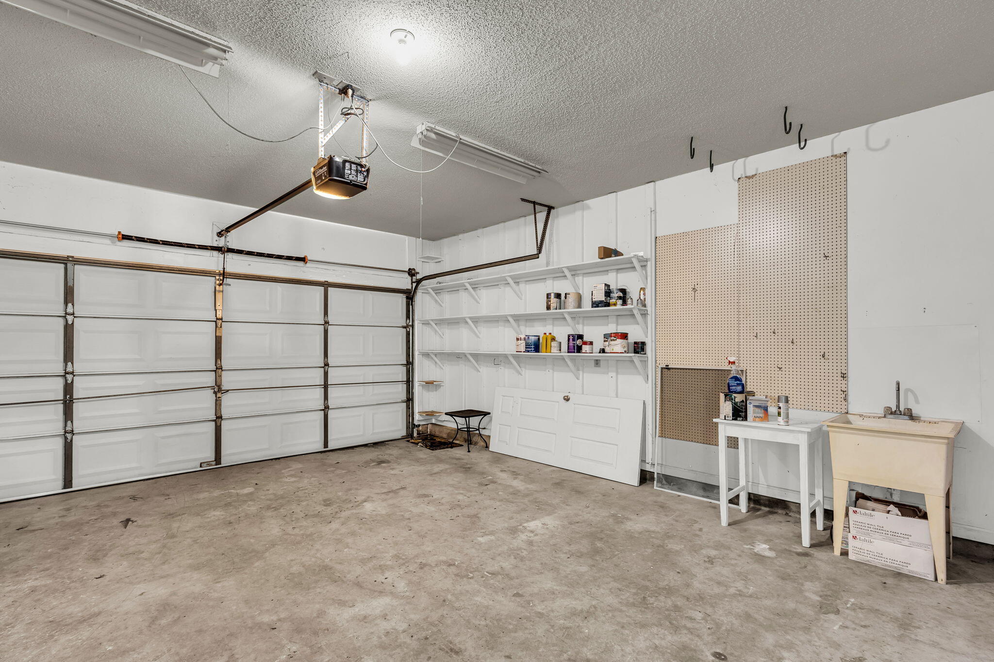 1972 Gray Battery Court