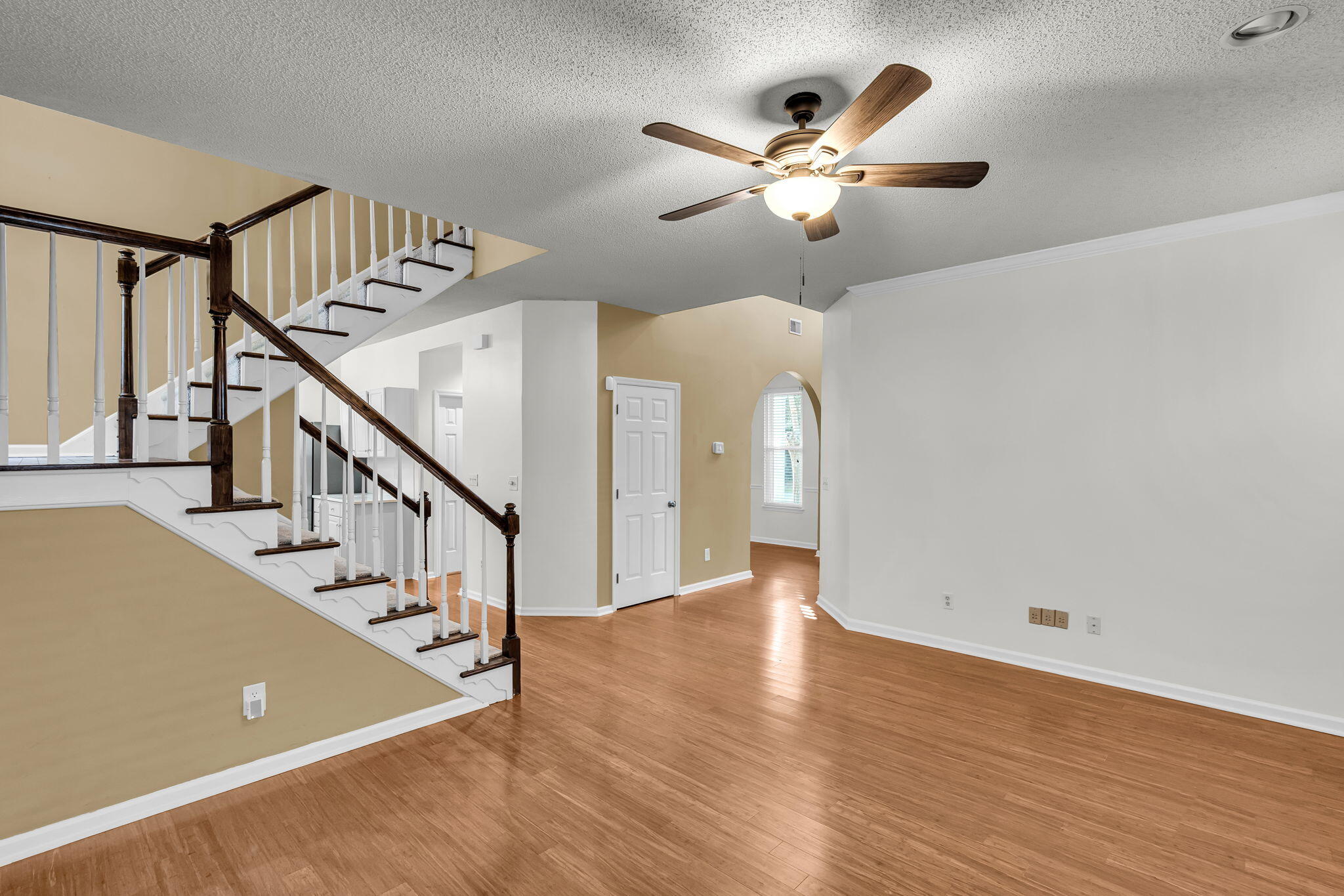 1972 Gray Battery Court