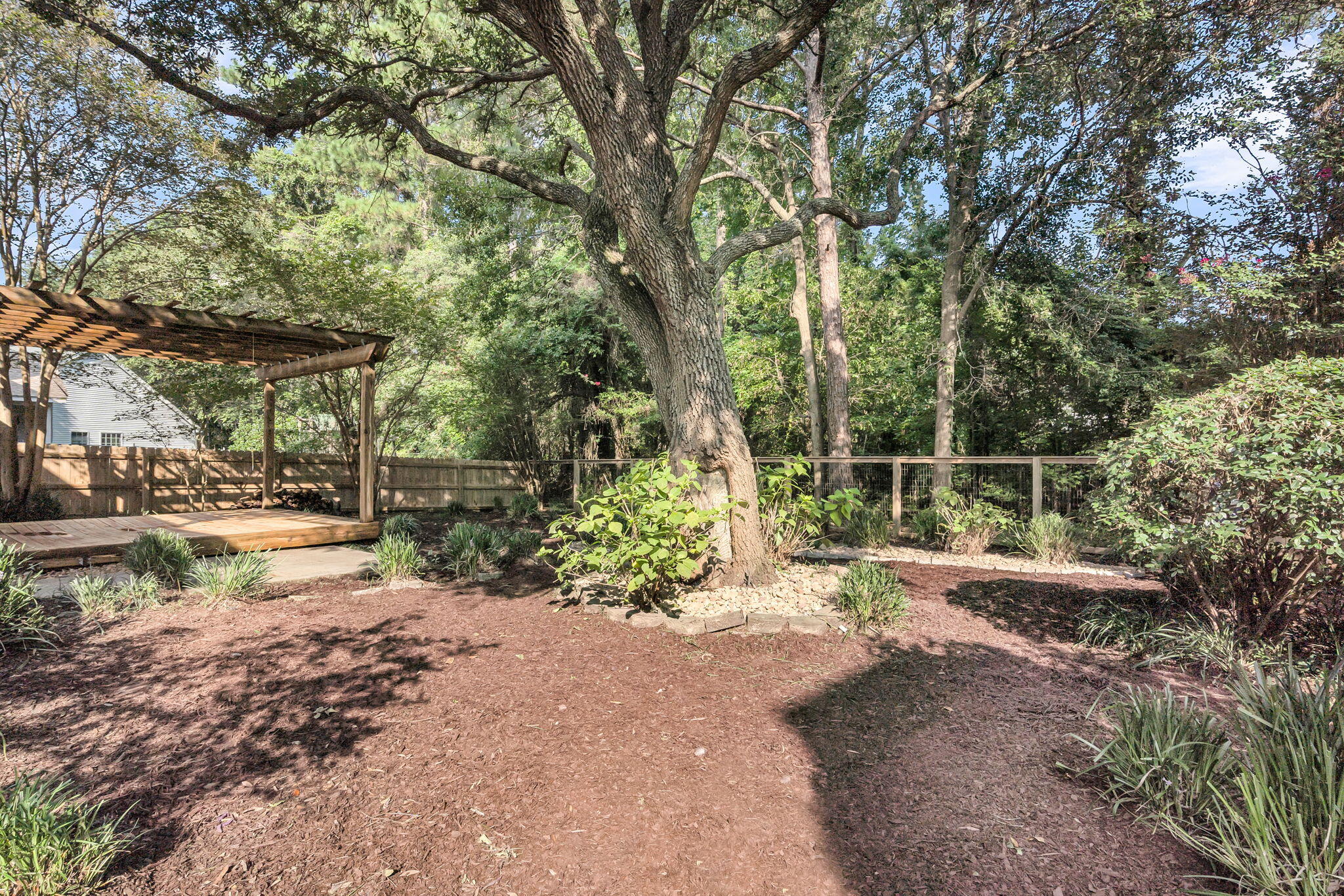 1972 Gray Battery Court