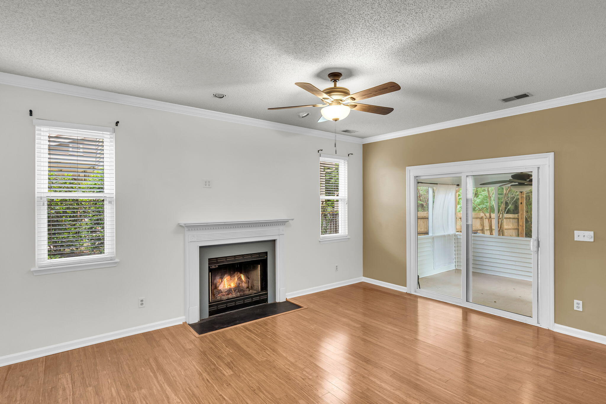 1972 Gray Battery Court