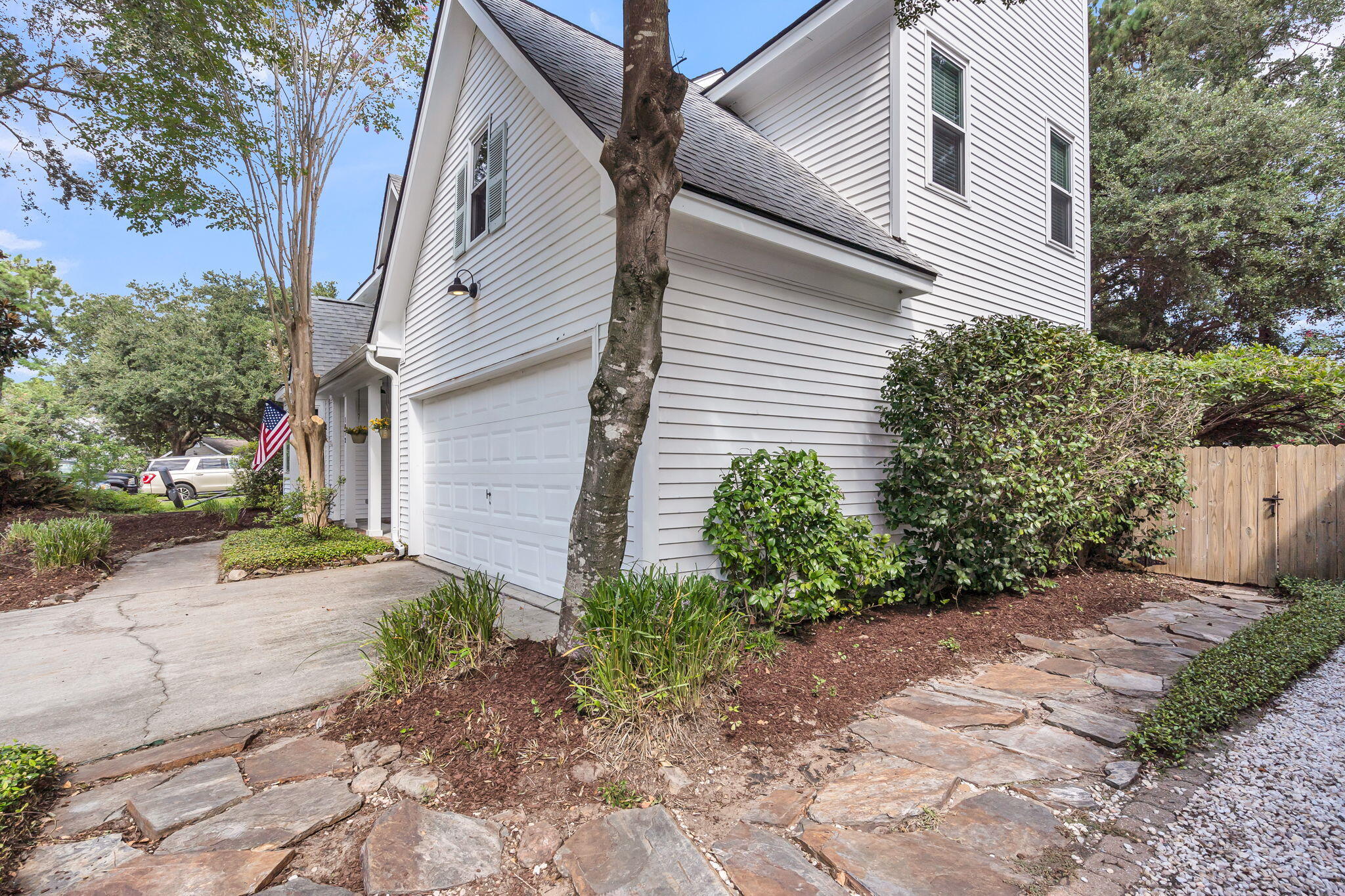 1972 Gray Battery Court