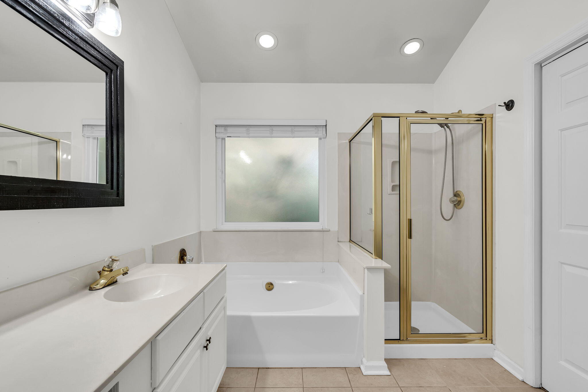 1972 Gray Battery Court