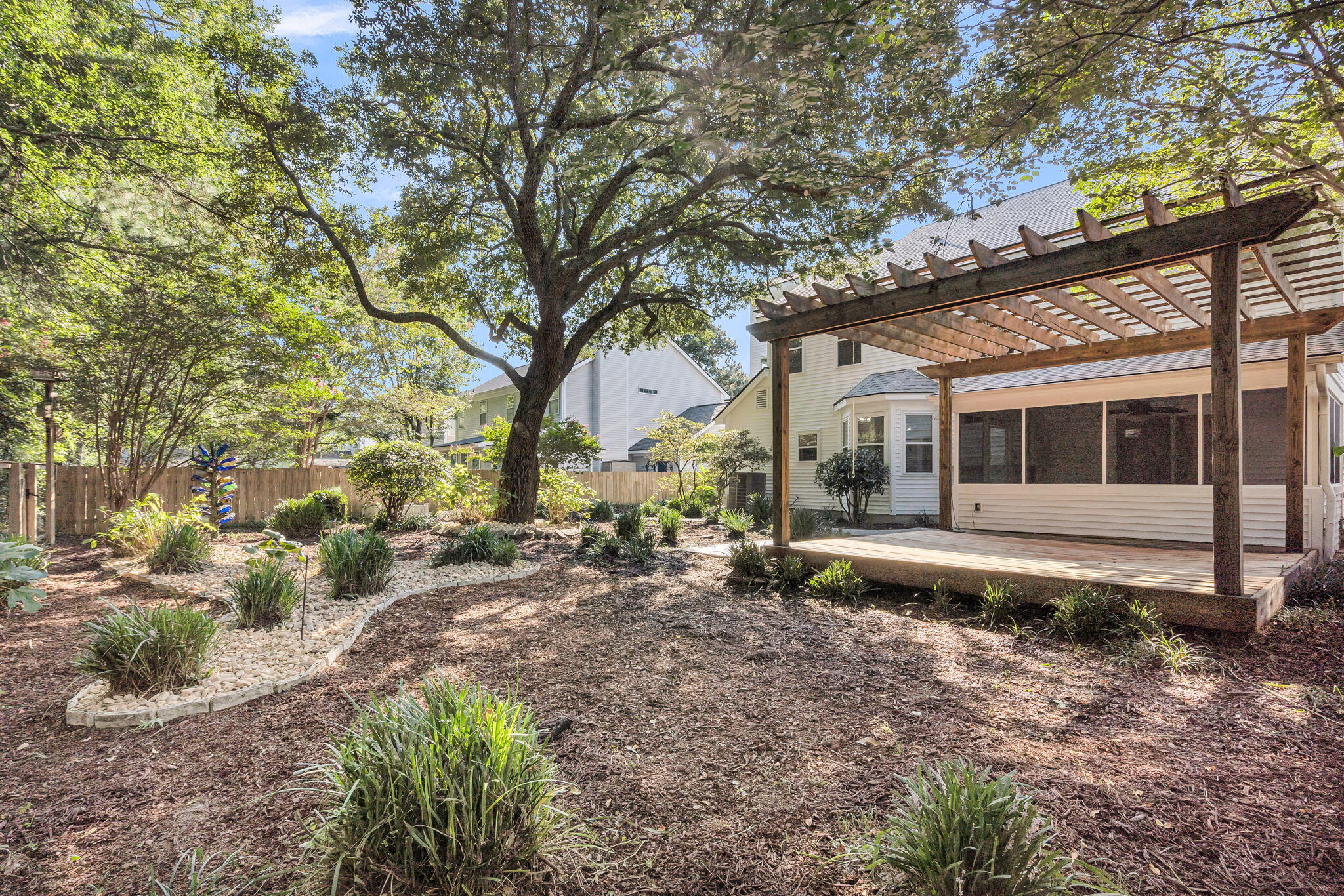 1972 Gray Battery Court