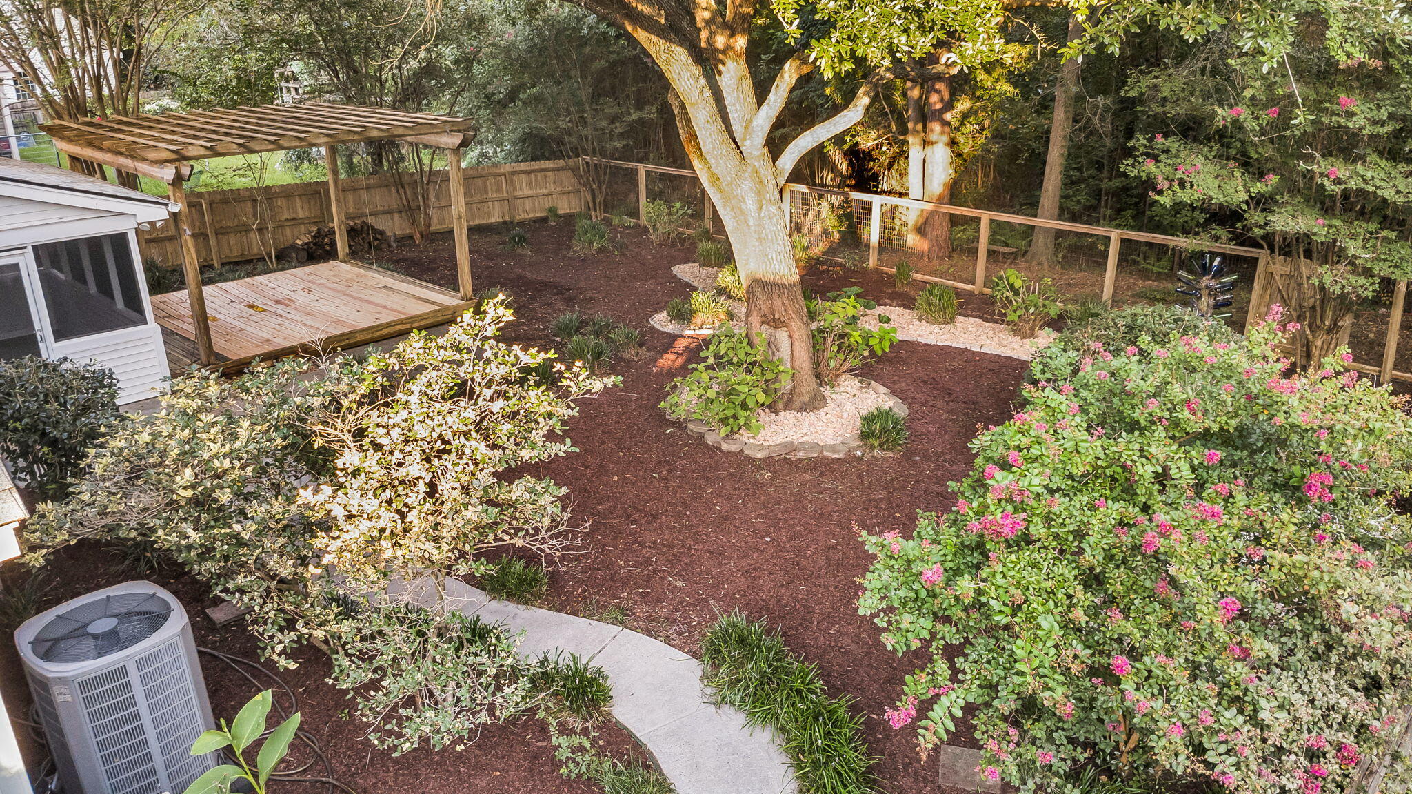 1972 Gray Battery Court