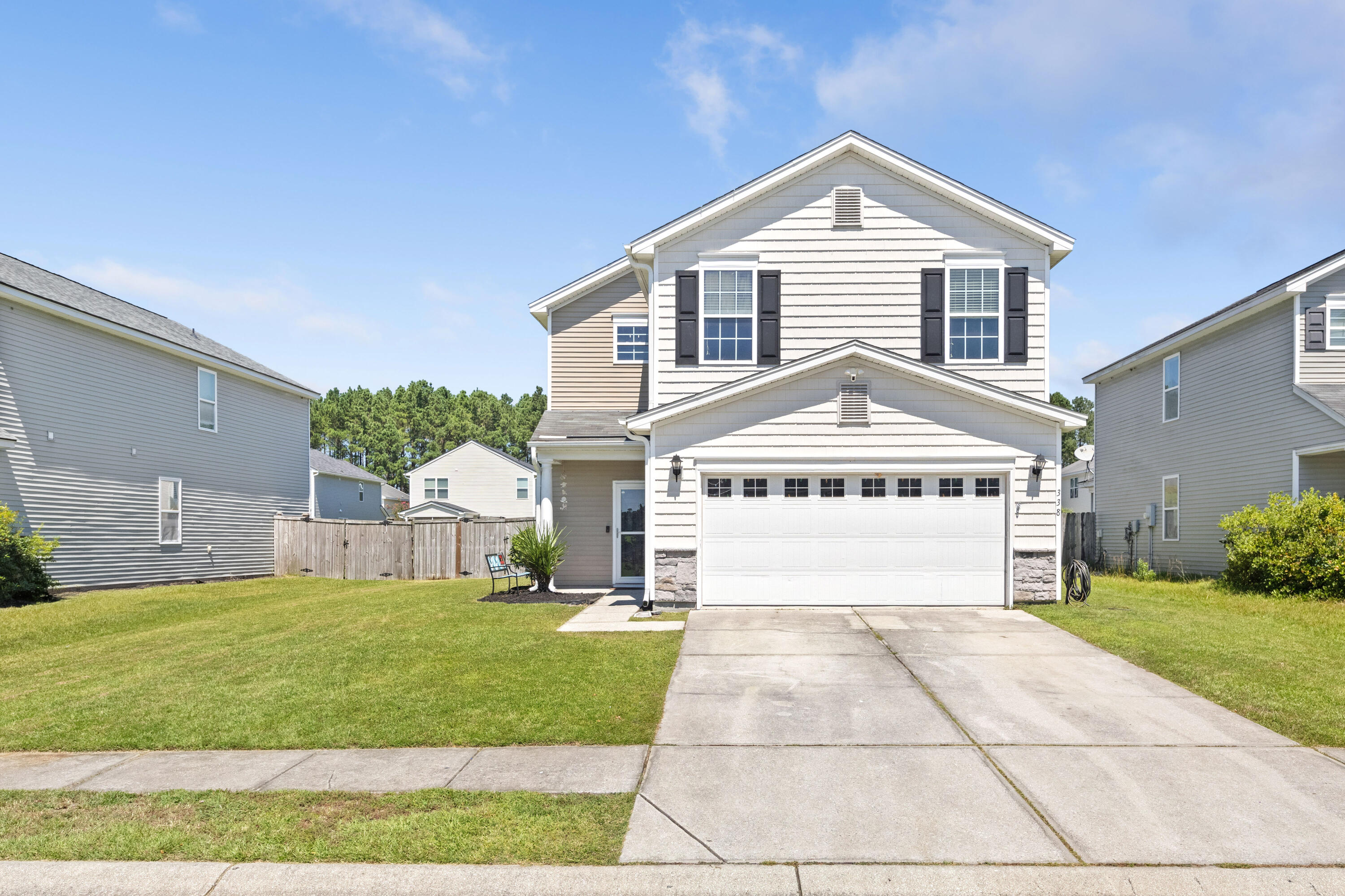 338 Peters Creek Drive, Summerville