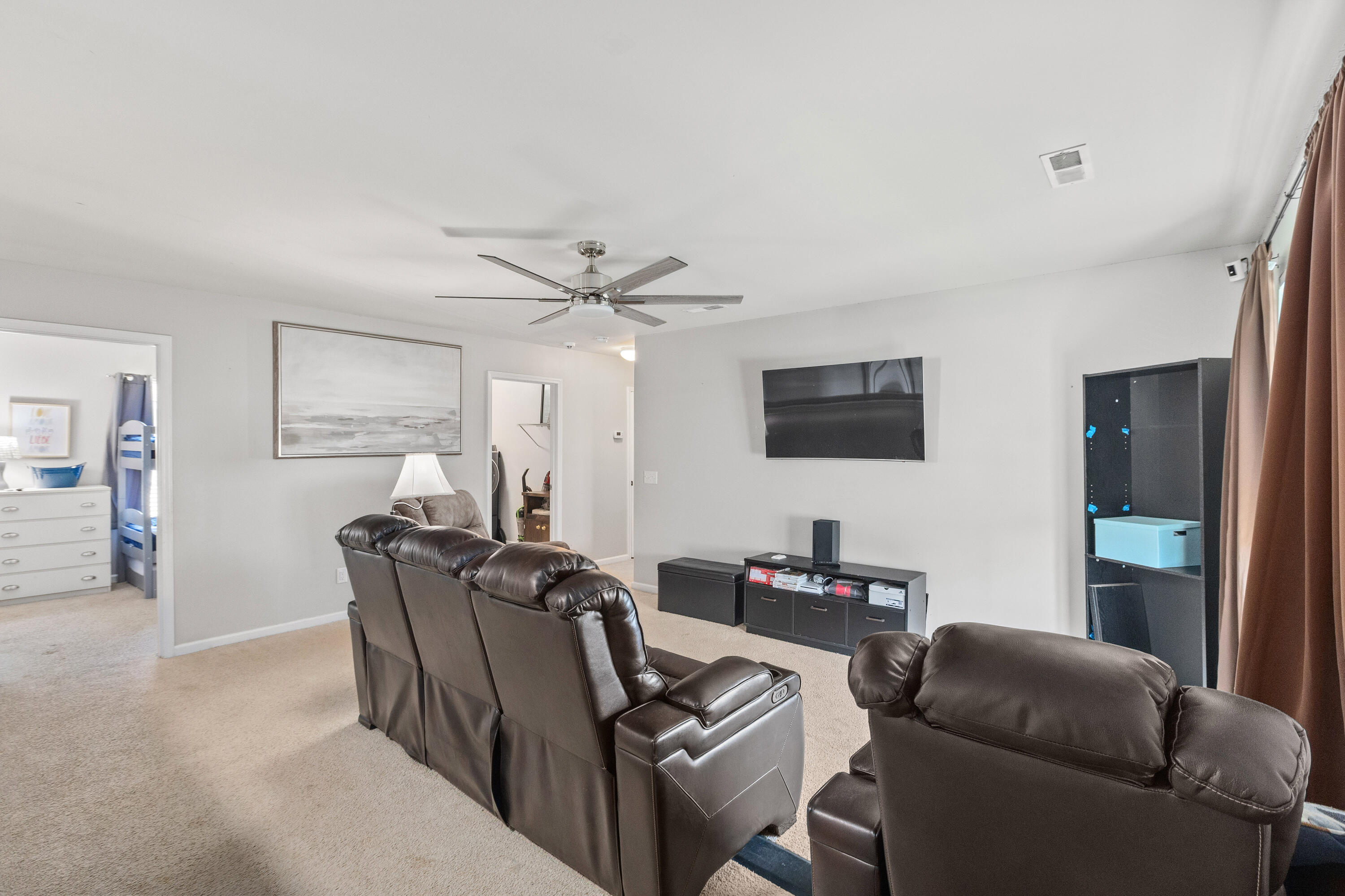 338 Peters Creek Drive, Summerville